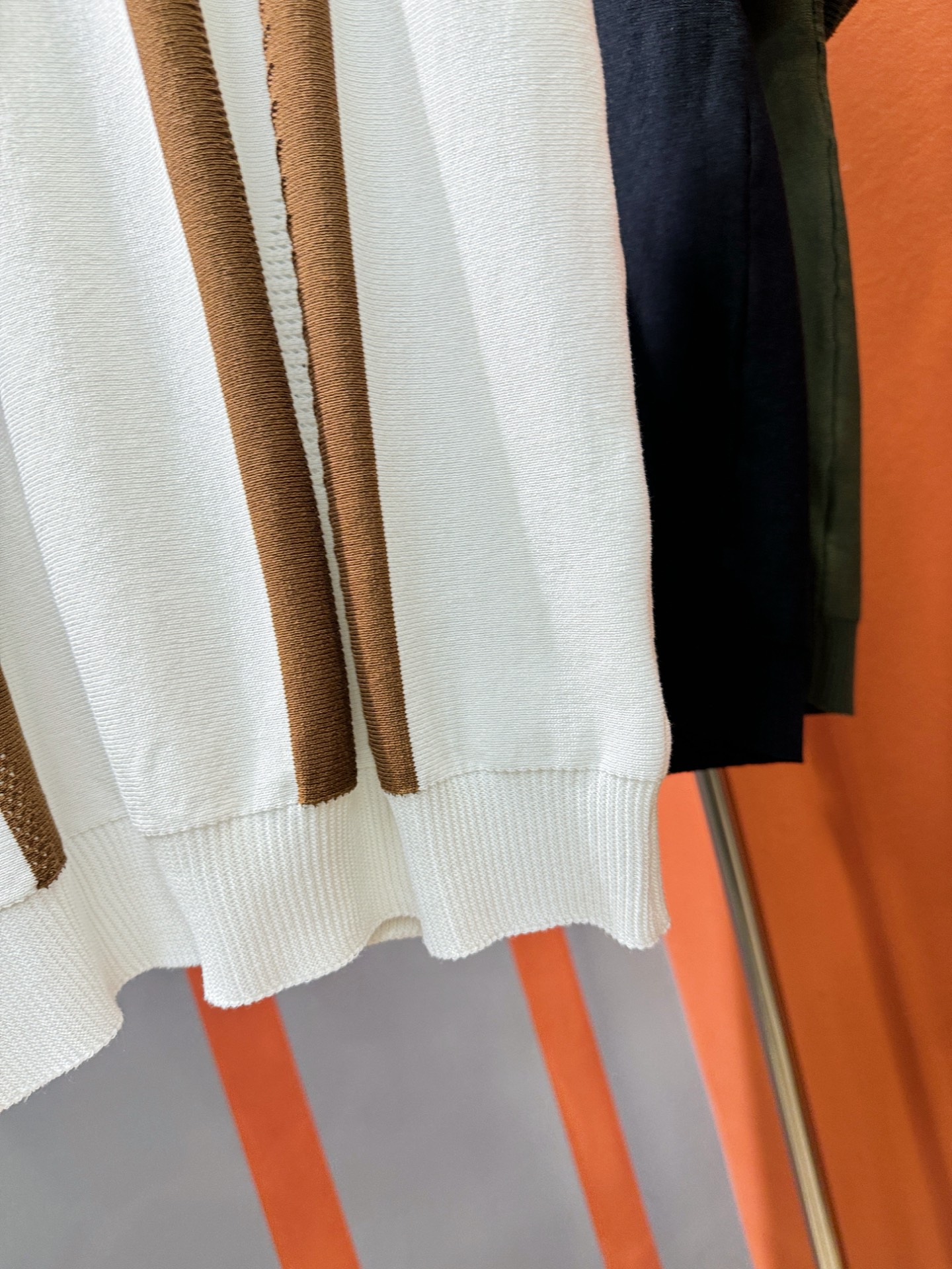 Moncler Fashion Short-Sleeved Shirt: Luxury Knit Sleeves, Imported Fabric, Top Quality, Wide Size Range - 图片 8