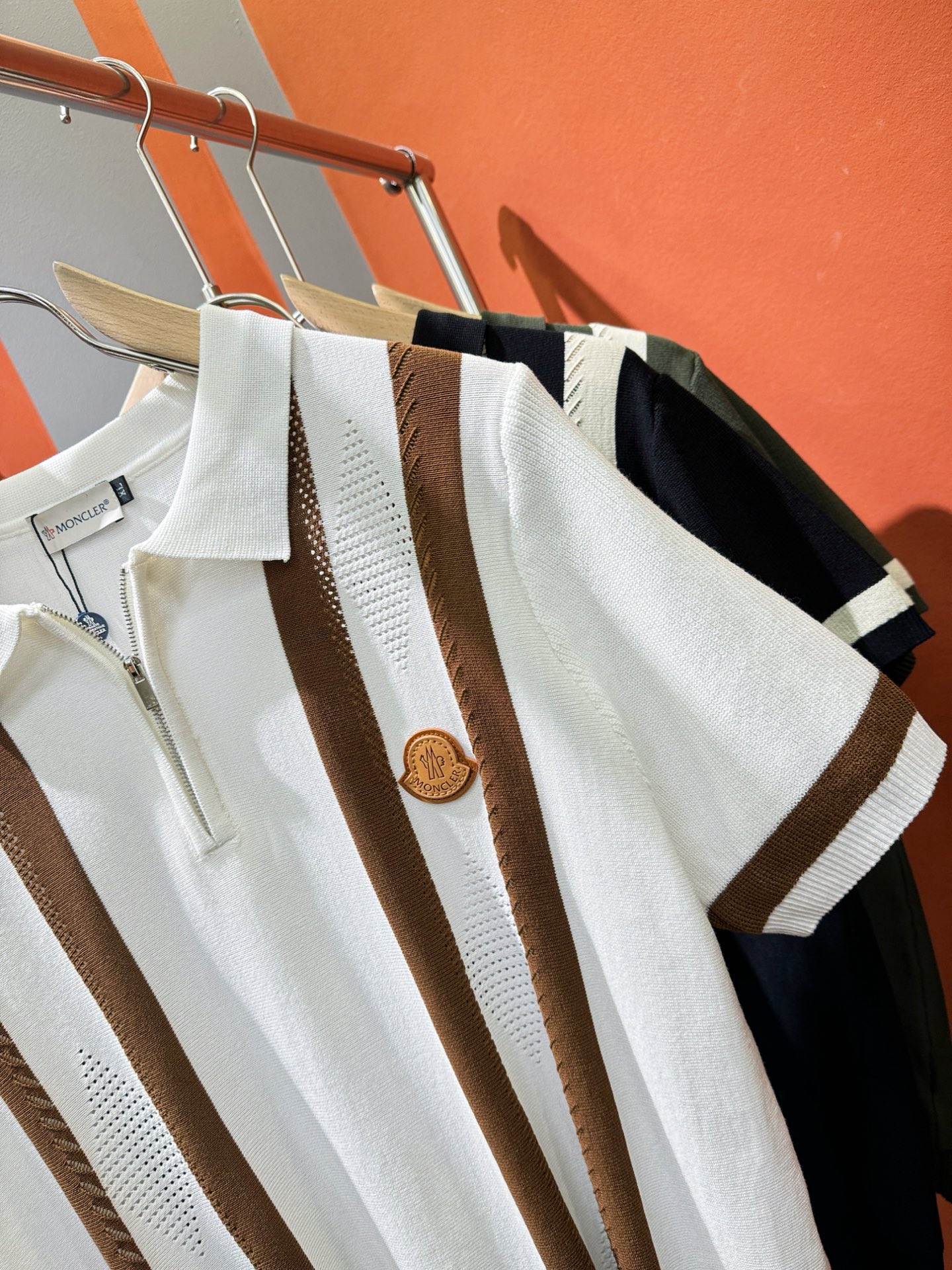 Moncler Fashion Short-Sleeved Shirt: Luxury Knit Sleeves, Imported Fabric, Top Quality, Wide Size Range - 图片 6