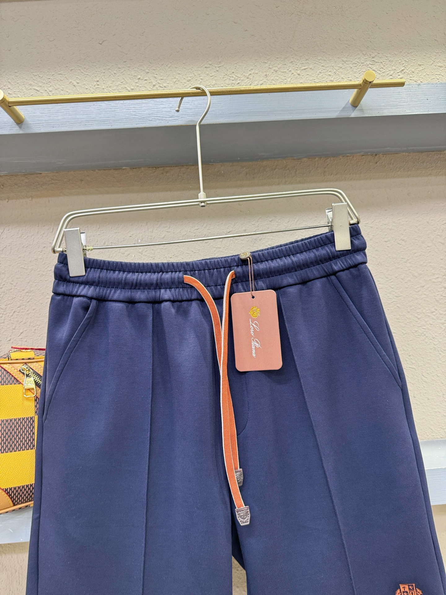 High-End Custom Shorts: P7000 Loro Pianano Yoyoa, 2025 Collection, Premium Quality & Design - 图片 3