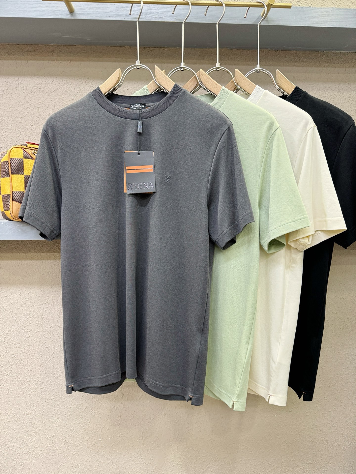 (最大可穿240斤) Ermenegildo Zeg*a杰*亚 2025春夏新款短袖T恤！走秀图案时尚休