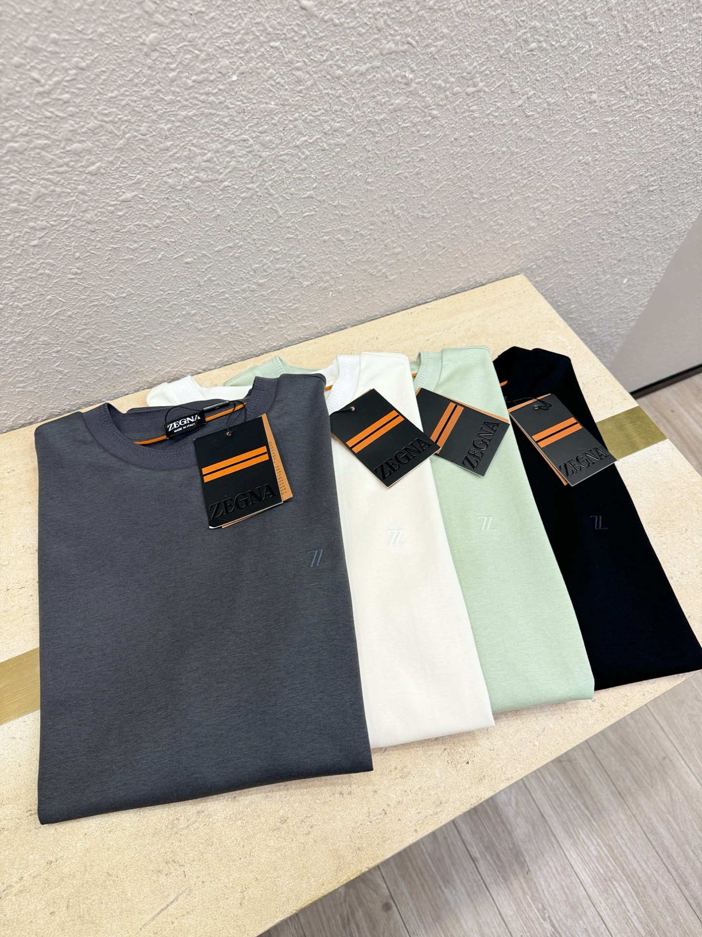 (最大可穿240斤) Ermenegildo Zeg*a杰*亚 2025春夏新款短袖T恤！走秀图案时尚休