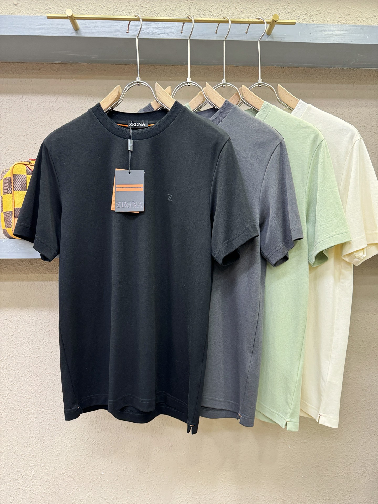 (最大可穿240斤) Ermenegildo Zeg*a杰*亚 2025春夏新款短袖T恤！走秀图案时尚休