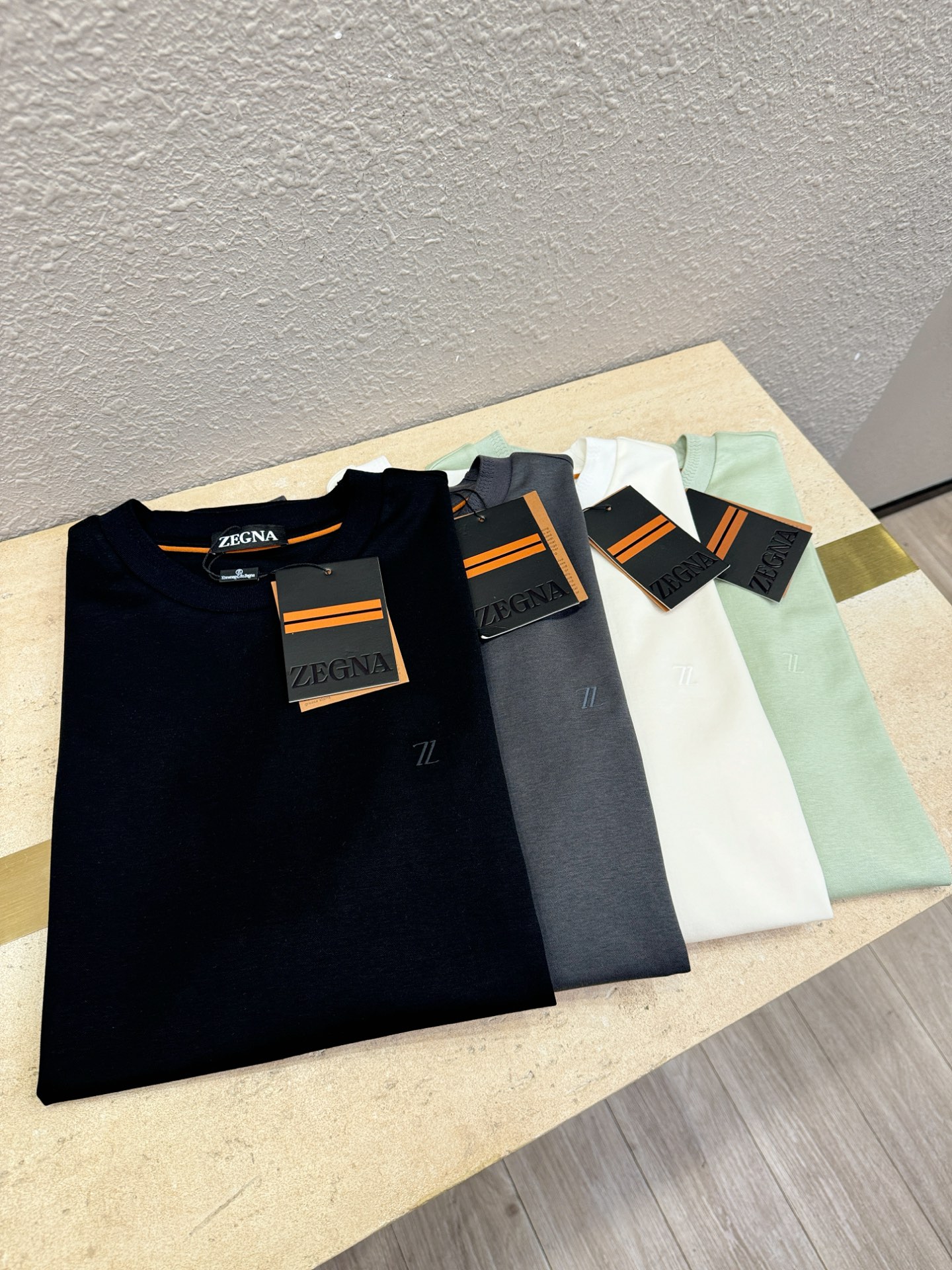 (最大可穿240斤) Ermenegildo Zeg*a杰*亚 2025春夏新款短袖T恤！走秀图案时尚休