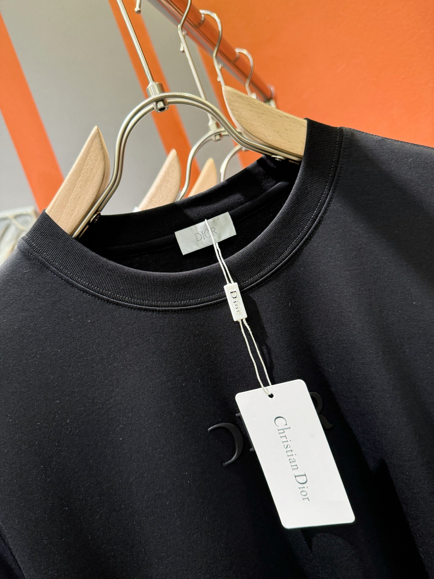 (最大可穿240斤) Dior迪奥 2025春夏新款短袖T恤！走秀图案时尚休闲短袖T恤衫！设计logo设