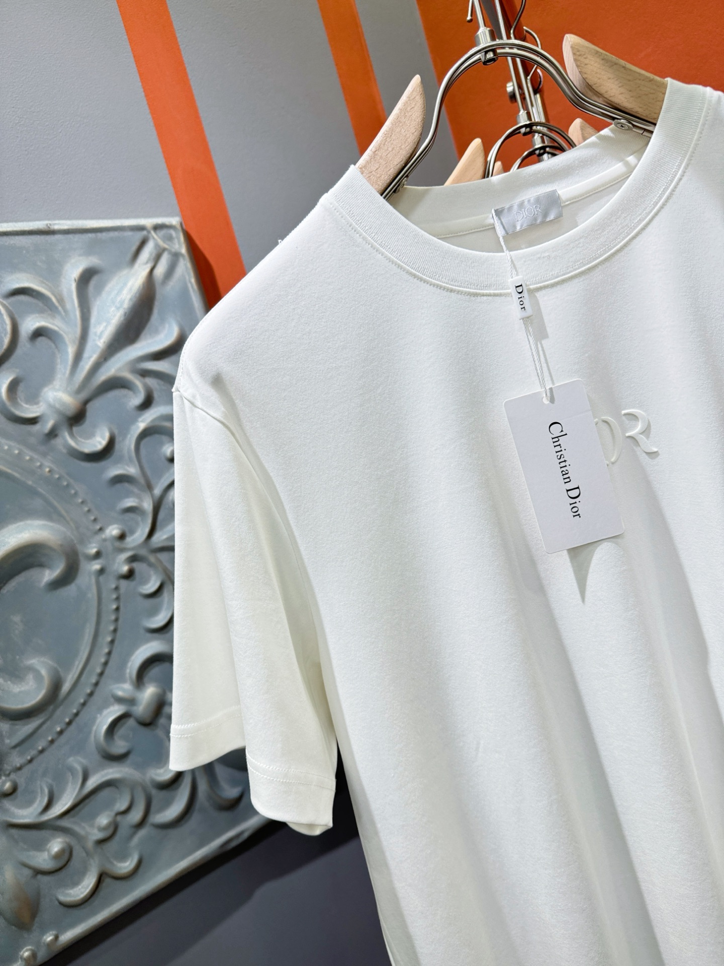 (最大可穿240斤) Dior迪奥 2025春夏新款短袖T恤！走秀图案时尚休闲短袖T恤衫！设计logo设