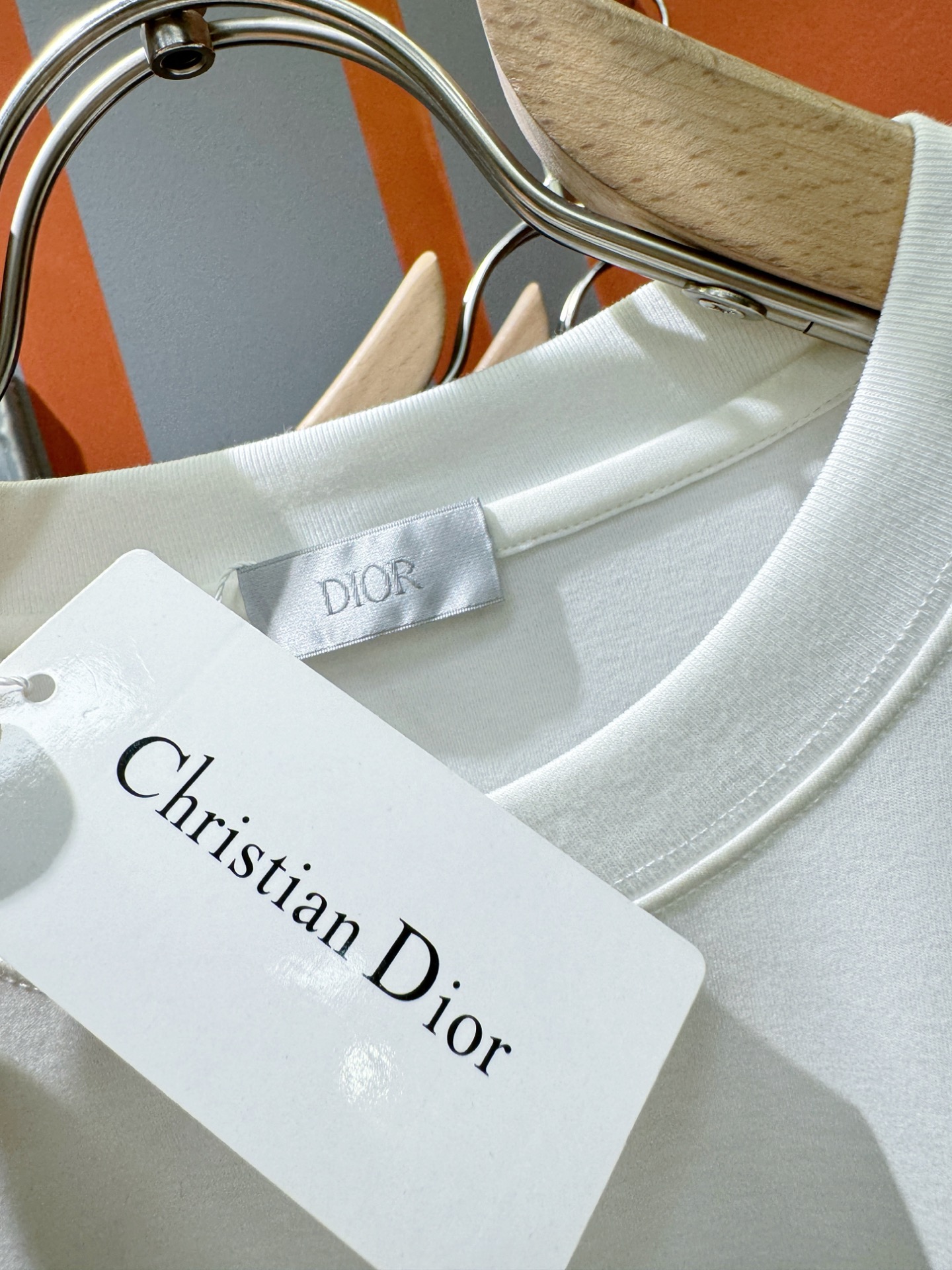 (最大可穿240斤) Dior迪奥 2025春夏新款短袖T恤！走秀图案时尚休闲短袖T恤衫！设计logo设