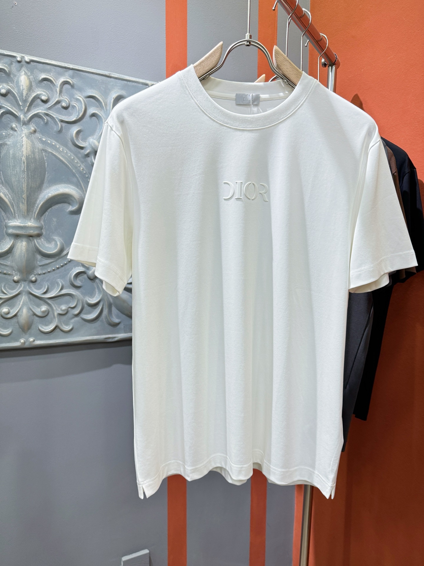 (最大可穿240斤) Dior迪奥 2025春夏新款短袖T恤！走秀图案时尚休闲短袖T恤衫！设计logo设
