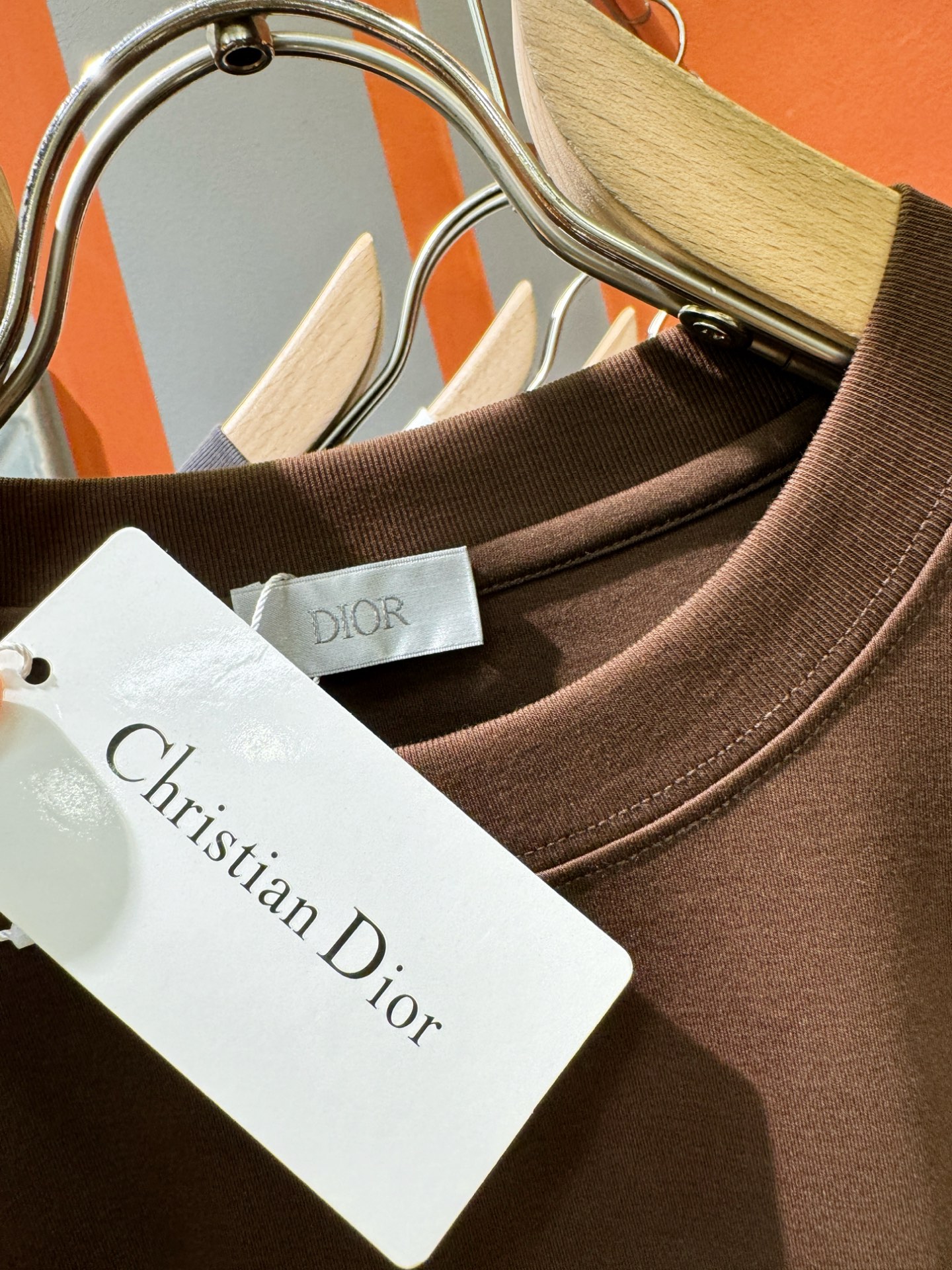 (最大可穿240斤) Dior迪奥 2025春夏新款短袖T恤！走秀图案时尚休闲短袖T恤衫！设计logo设