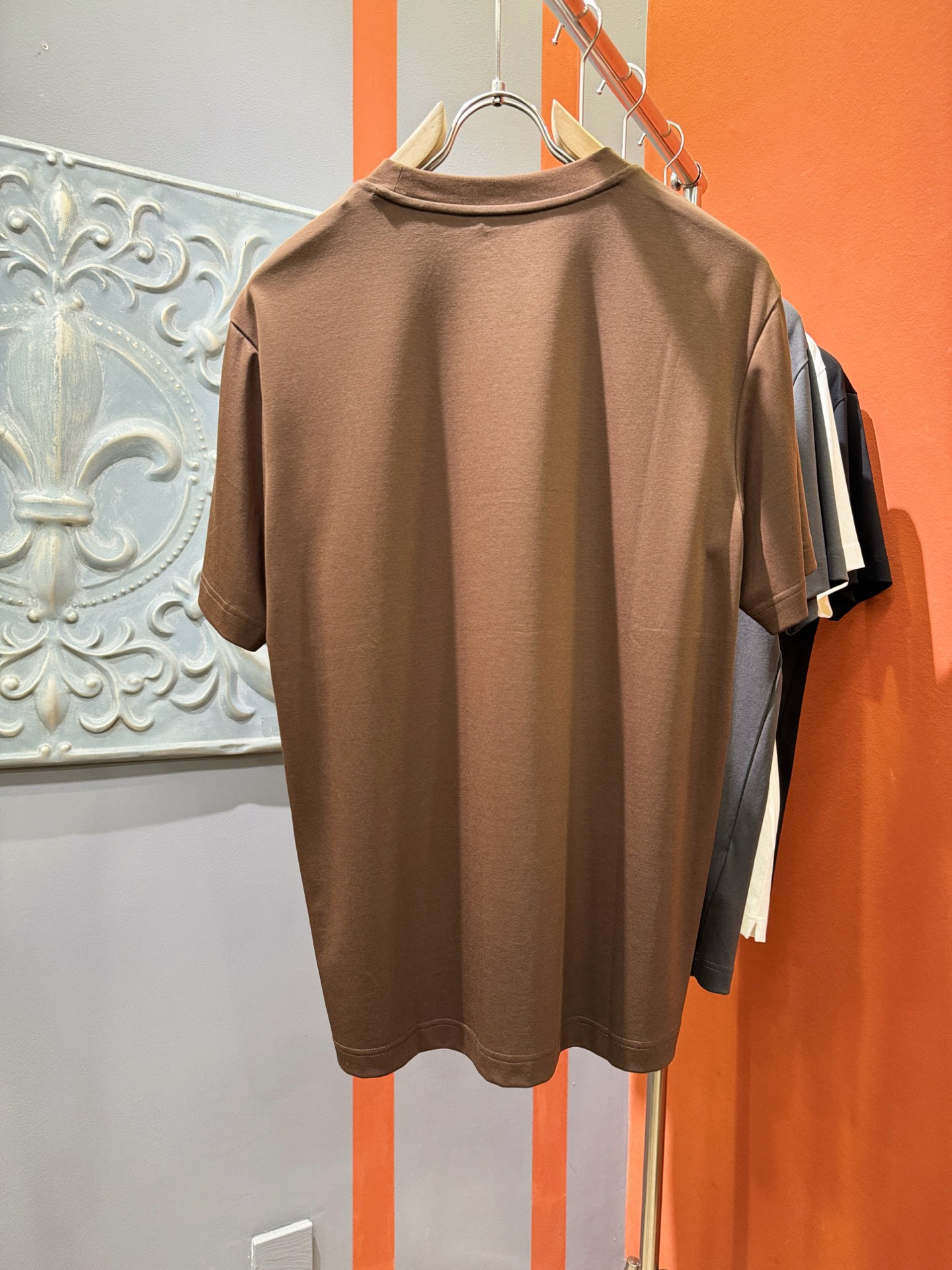 (最大可穿240斤) Dior迪奥 2025春夏新款短袖T恤！走秀图案时尚休闲短袖T恤衫！设计logo设