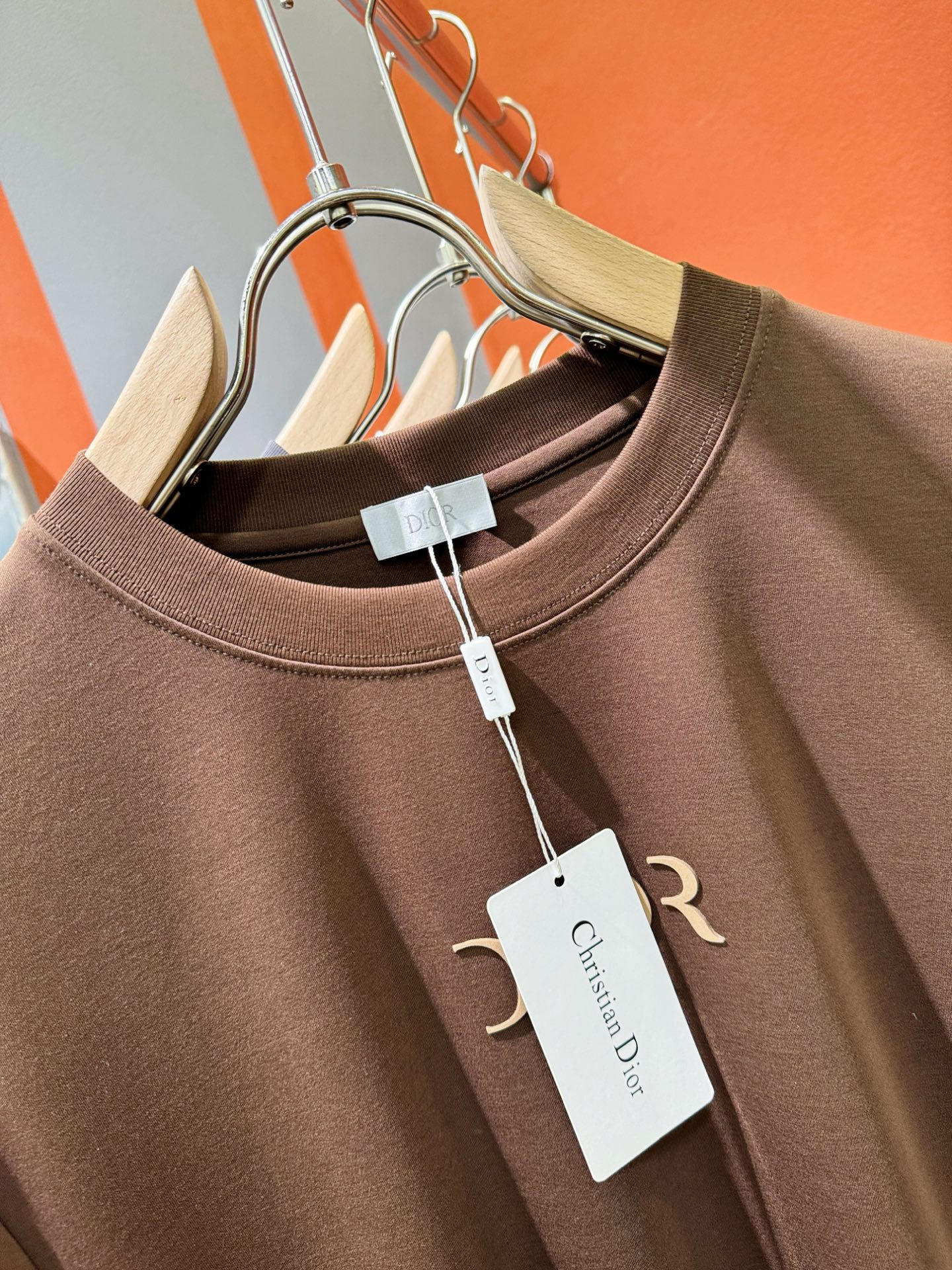 (最大可穿240斤) Dior迪奥 2025春夏新款短袖T恤！走秀图案时尚休闲短袖T恤衫！设计logo设