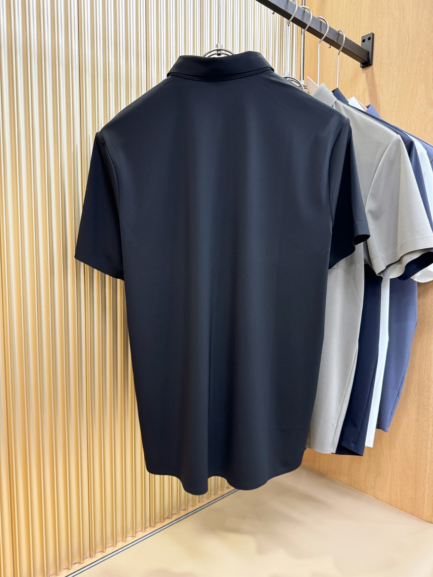 Ermenegildo Zeg*a杰*亚 2025 新款衬衫，贸易公司渠道稀出，领先官网发售！经典休闲衬