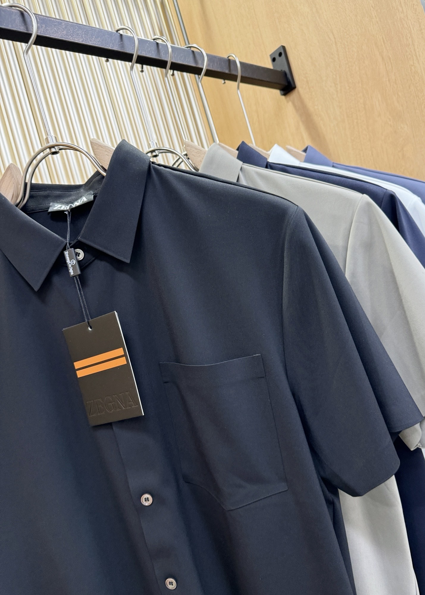 Ermenegildo Zeg*a杰*亚 2025 新款衬衫，贸易公司渠道稀出，领先官网发售！经典休闲衬