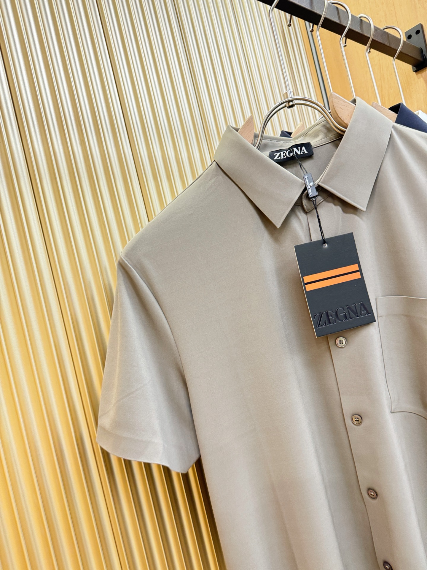 Ermenegildo Zeg*a杰*亚 2025 新款衬衫，贸易公司渠道稀出，领先官网发售！经典休闲衬