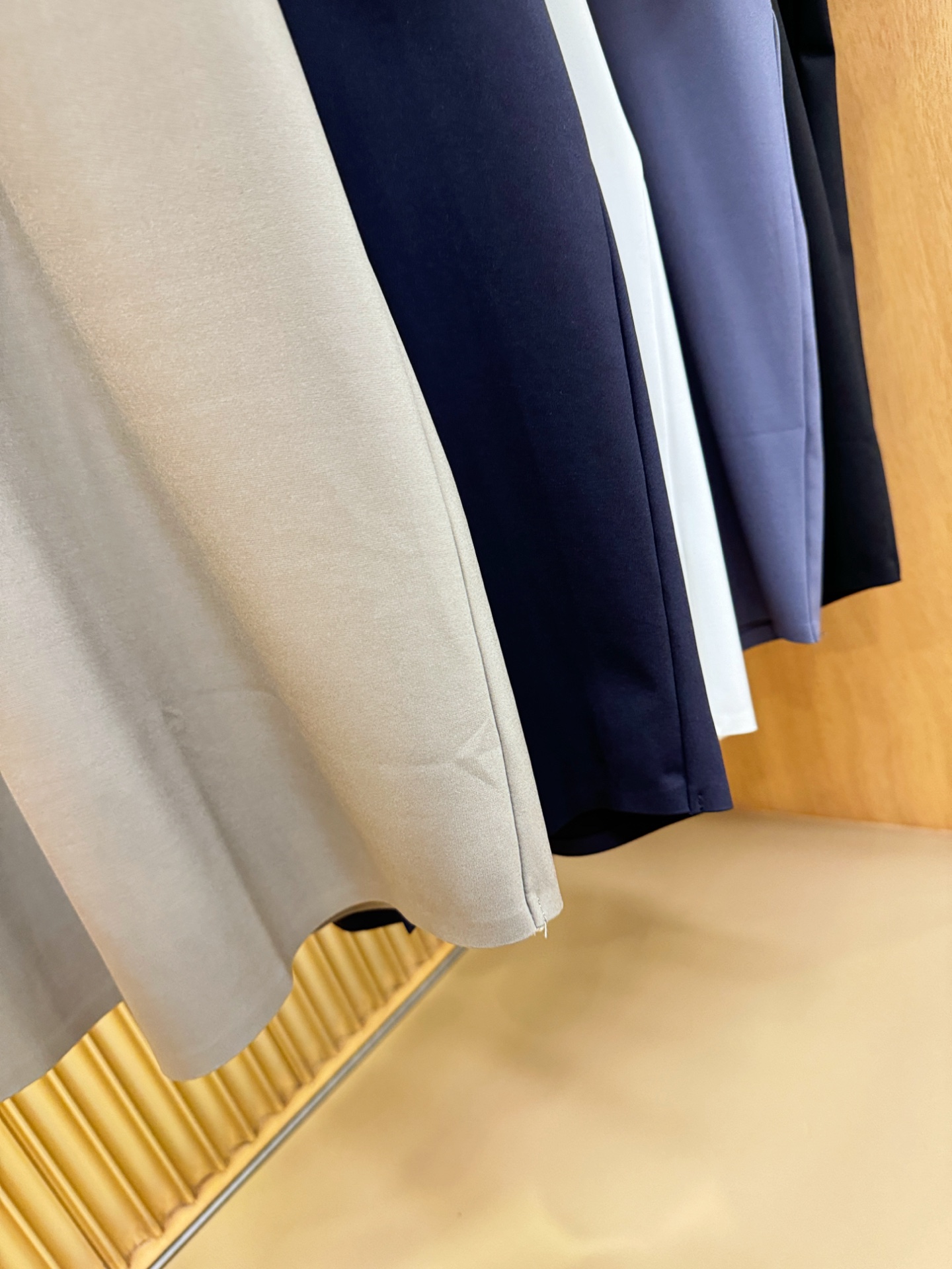 Ermenegildo Zeg*a杰*亚 2025 新款衬衫，贸易公司渠道稀出，领先官网发售！经典休闲衬