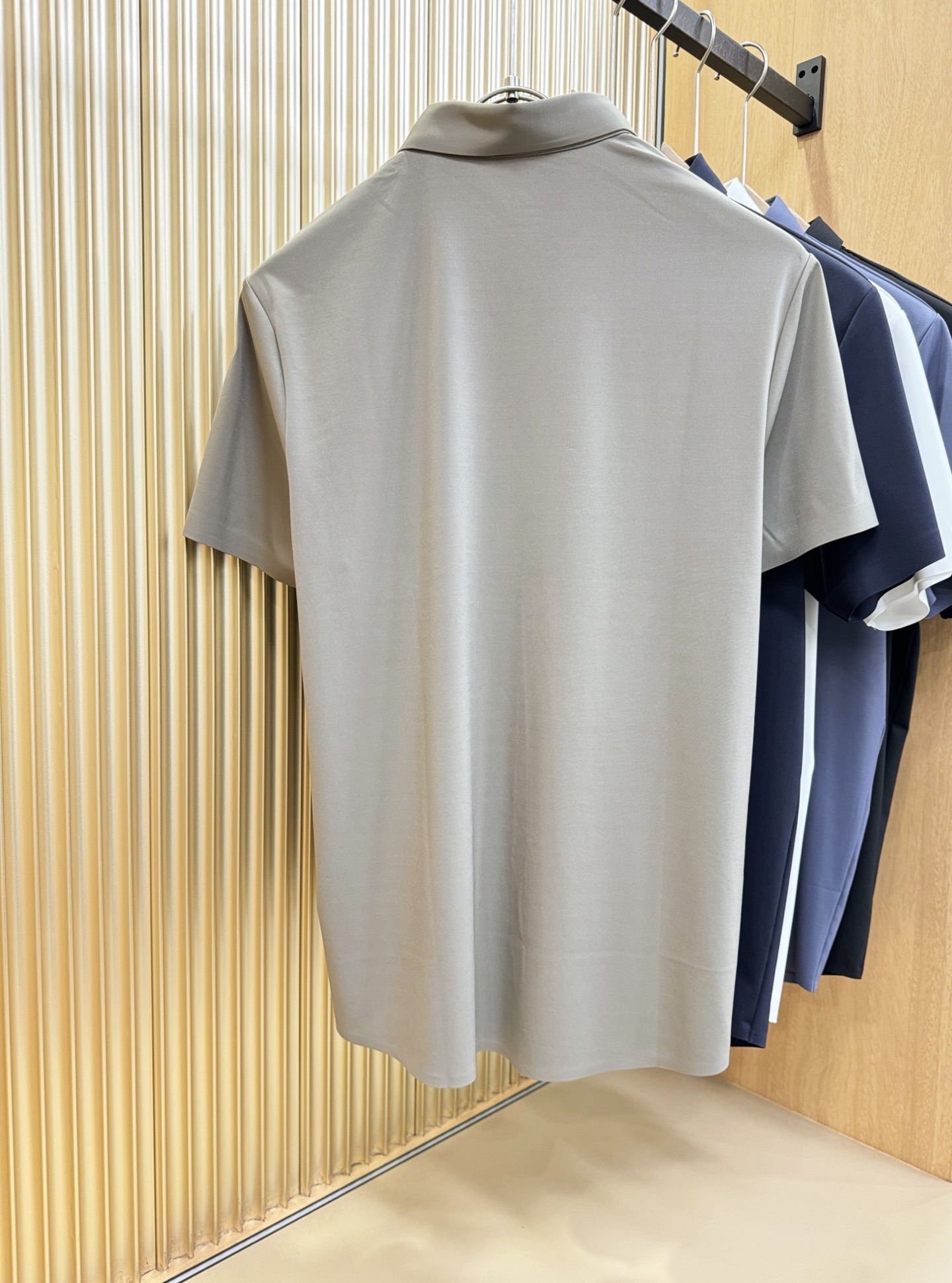 Ermenegildo Zeg*a杰*亚 2025 新款衬衫，贸易公司渠道稀出，领先官网发售！经典休闲衬