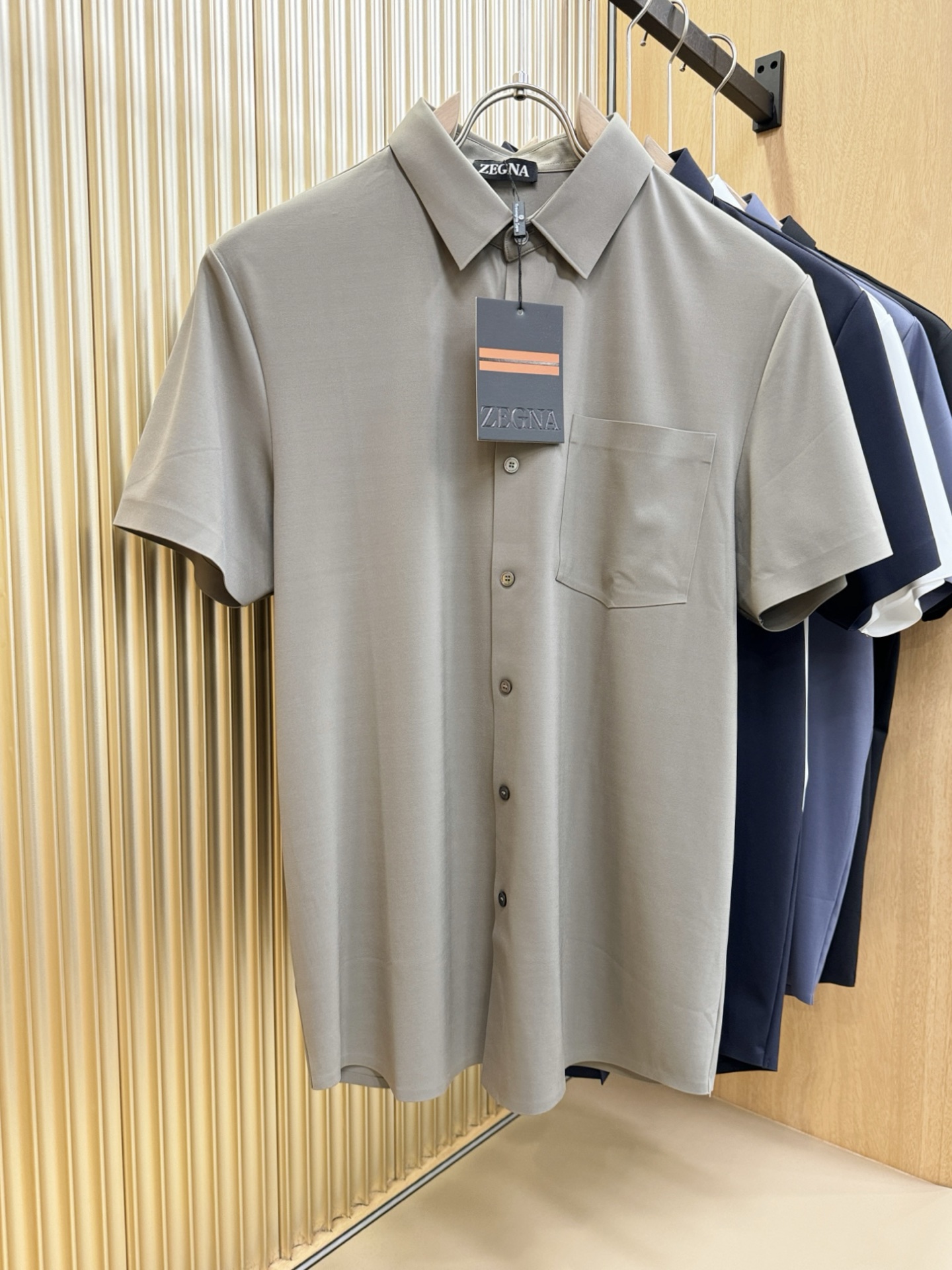 Ermenegildo Zeg*a杰*亚 2025 新款衬衫，贸易公司渠道稀出，领先官网发售！经典休闲衬