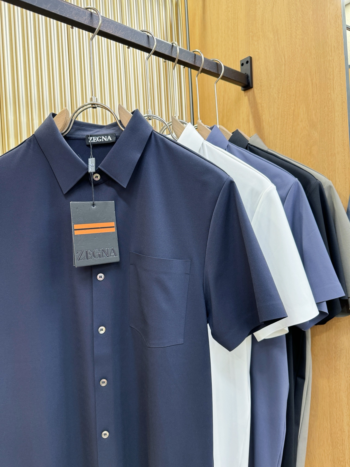 Ermenegildo Zeg*a杰*亚 2025 新款衬衫，贸易公司渠道稀出，领先官网发售！经典休闲衬