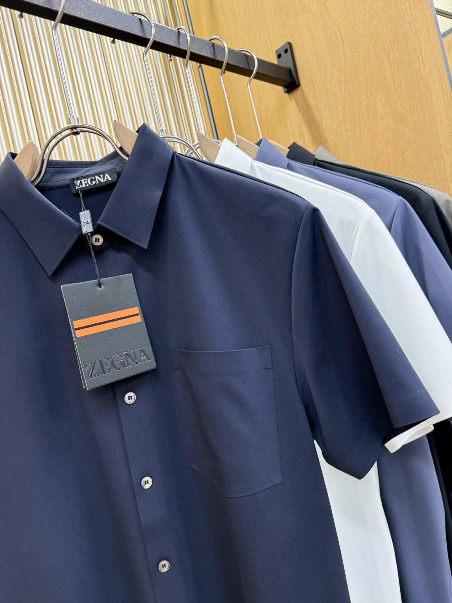 Ermenegildo Zeg*a杰*亚 2025 新款衬衫，贸易公司渠道稀出，领先官网发售！经典休闲衬