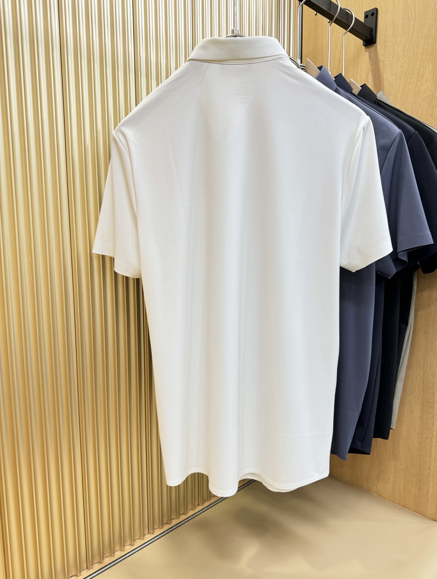 Ermenegildo Zeg*a杰*亚 2025 新款衬衫，贸易公司渠道稀出，领先官网发售！经典休闲衬