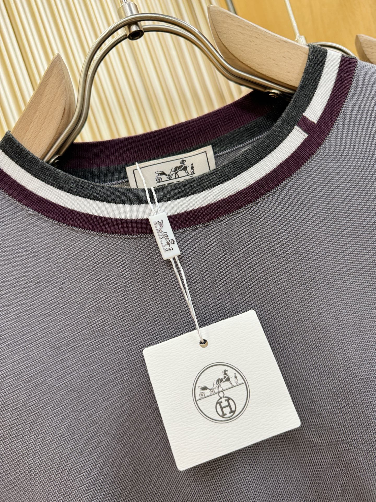 “New Hermès Ess Knitting Sweaters 2025: Classic, Soft, Comfortable, Imported New Zealand Wool, Various Sizes” - 图片 5