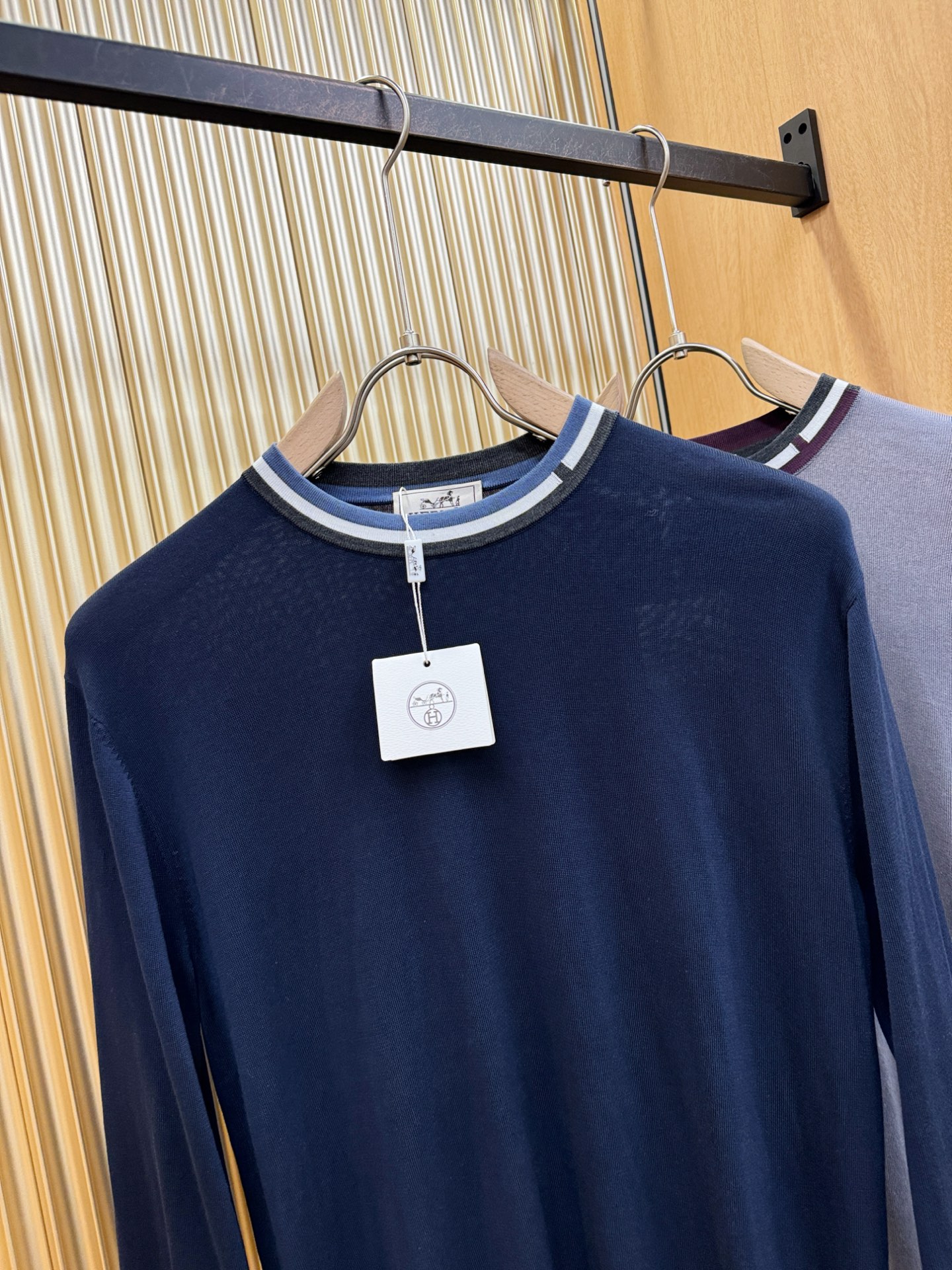 “New Hermès Ess Knitting Sweaters 2025: Classic Style, Imported New Zealand Wool, Sizes M-3XL” - 图片 2