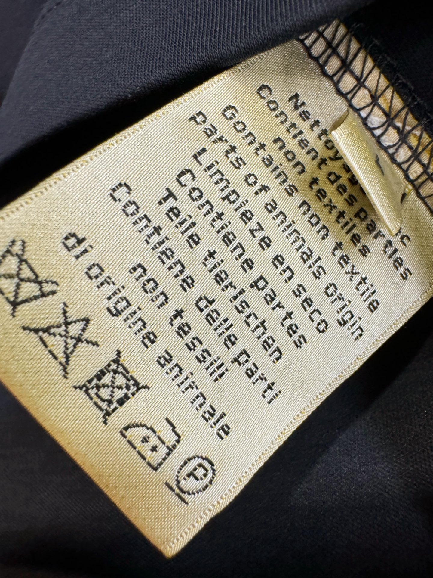 Hermès Essex 2025 Fall/Winter Long-Sleeve T-Shirts: Classic Logo Design, Custom Fabric, Men’s Closet Essentials - 图片 8