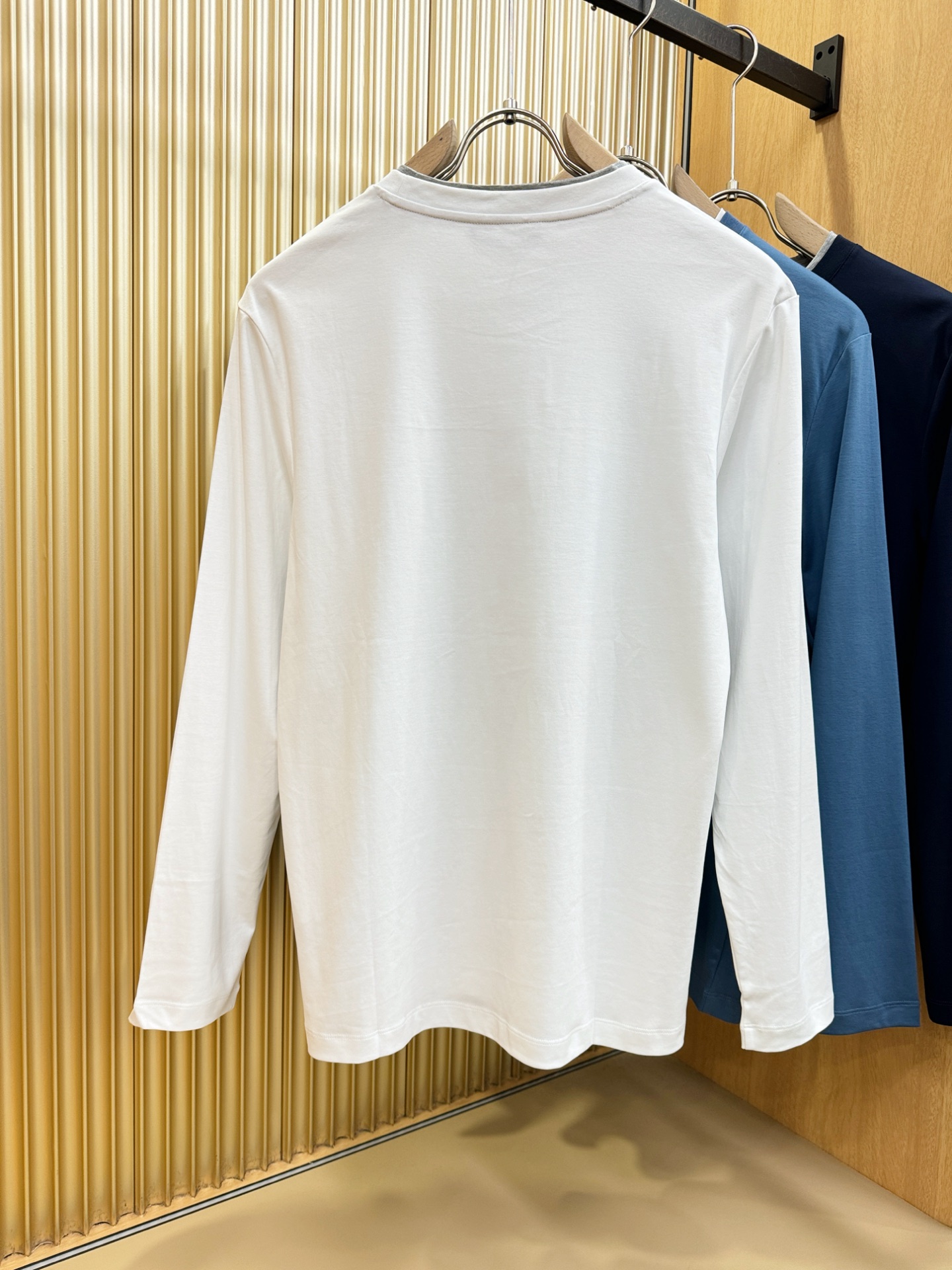 “2025 Loro Piana Men’s Fall/Winter Long-Sleeve T-Shirts with Classic Logo Design and Custom Fabrics” - 图片 9
