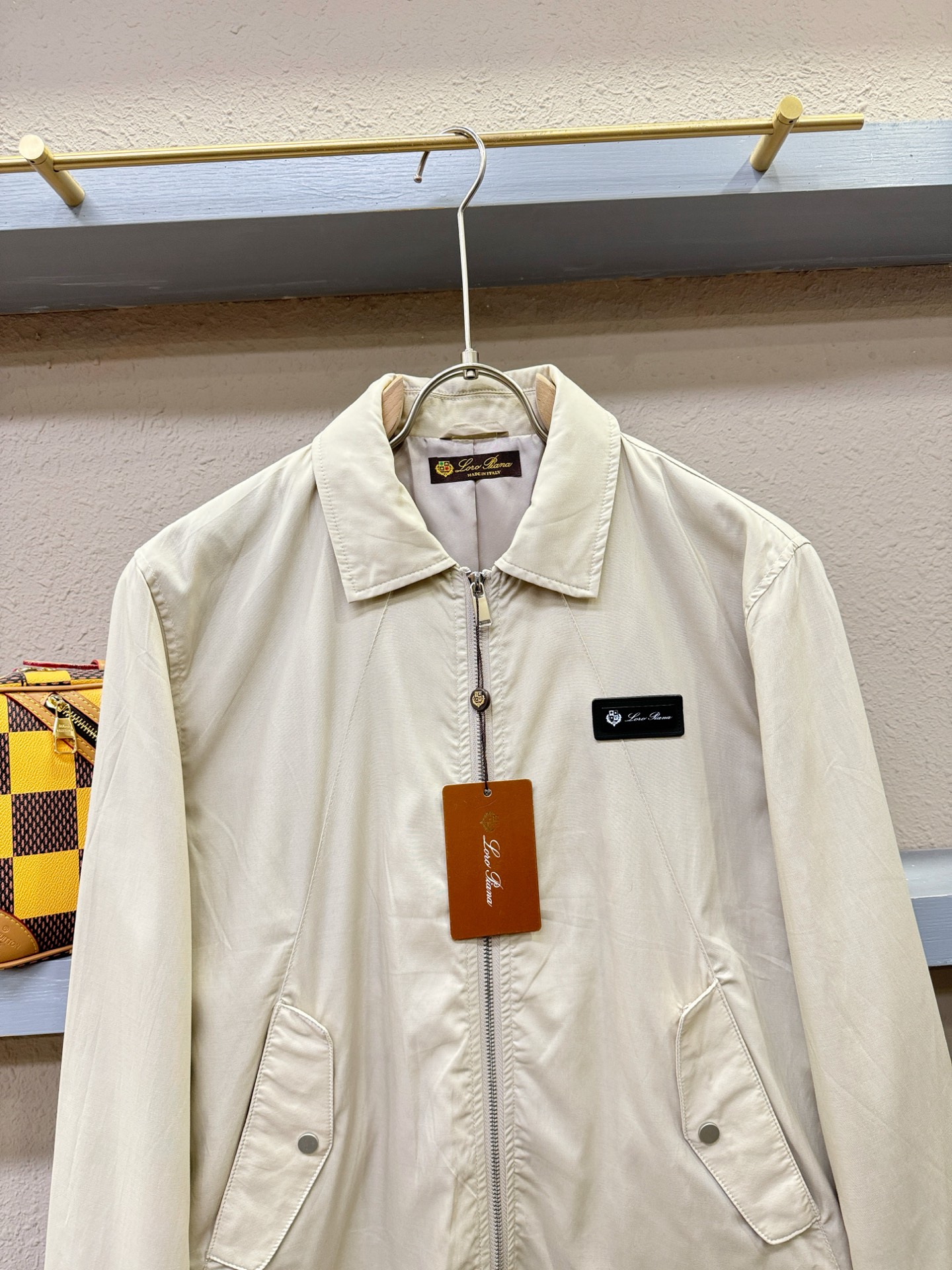 Loro Piana诺悠翩雅 2025新款 夹克外套，意大利进口面料时尚夹克外套。欧洲专柜同步，上身更随