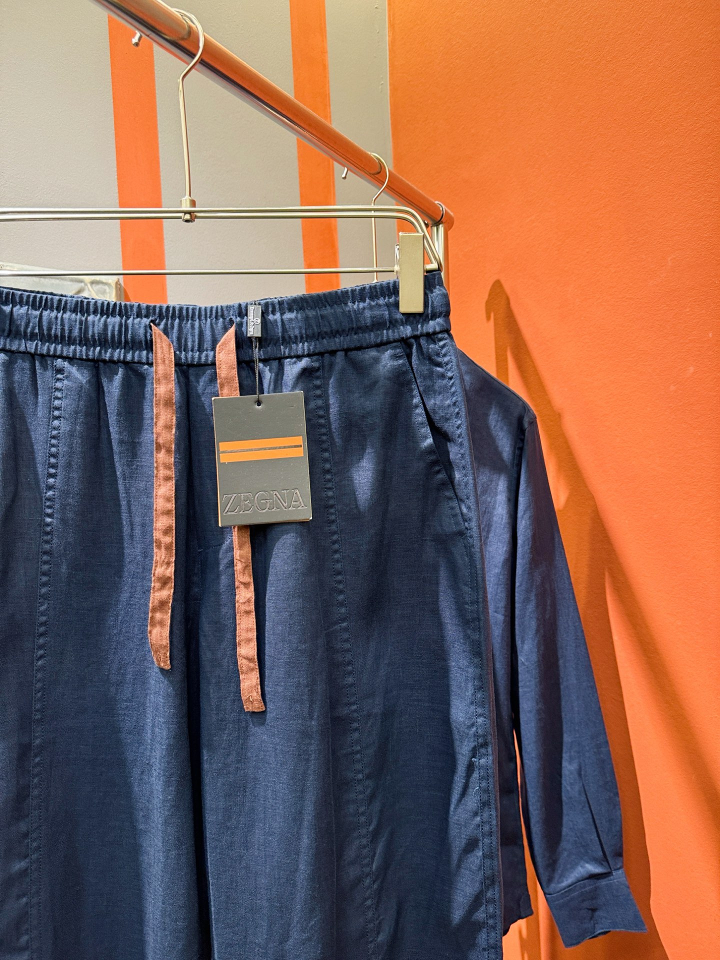 裤子，Ermenegildo Zeg*a杰*亚 2025春夏专柜同款亚麻套装，100%亚麻面料，亚麻衬衫