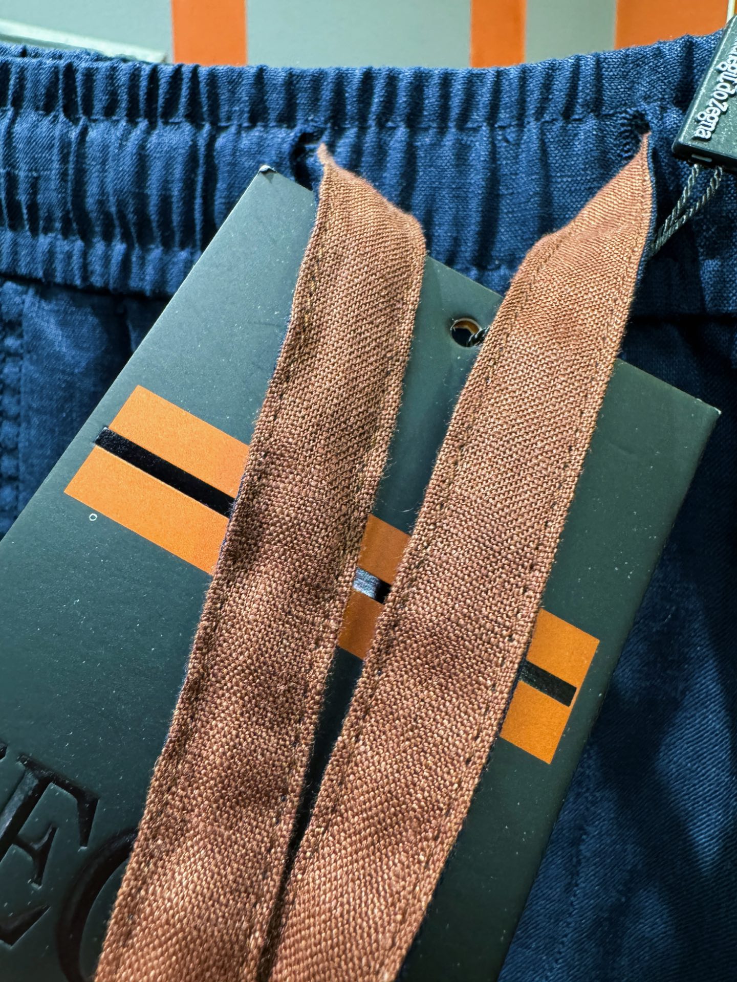 裤子，Ermenegildo Zeg*a杰*亚 2025春夏专柜同款亚麻套装，100%亚麻面料，亚麻衬衫