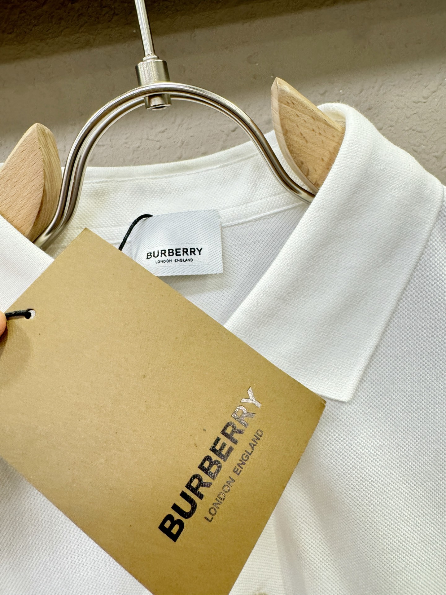 BURBERRY巴宝莉 2025官方春夏新款 专柜同步上市 男士翻领短袖POLO衫，高端主线系列，进口珠