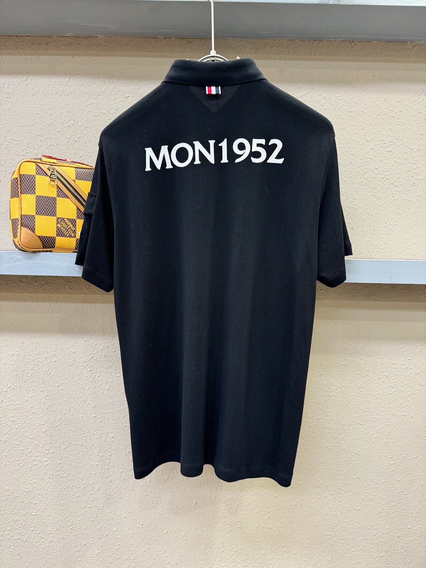 Moncler蒙口 2025官方春夏新款 专柜同步上市 男士翻领短袖POLO衫，高端主线系列，进口珠地丝