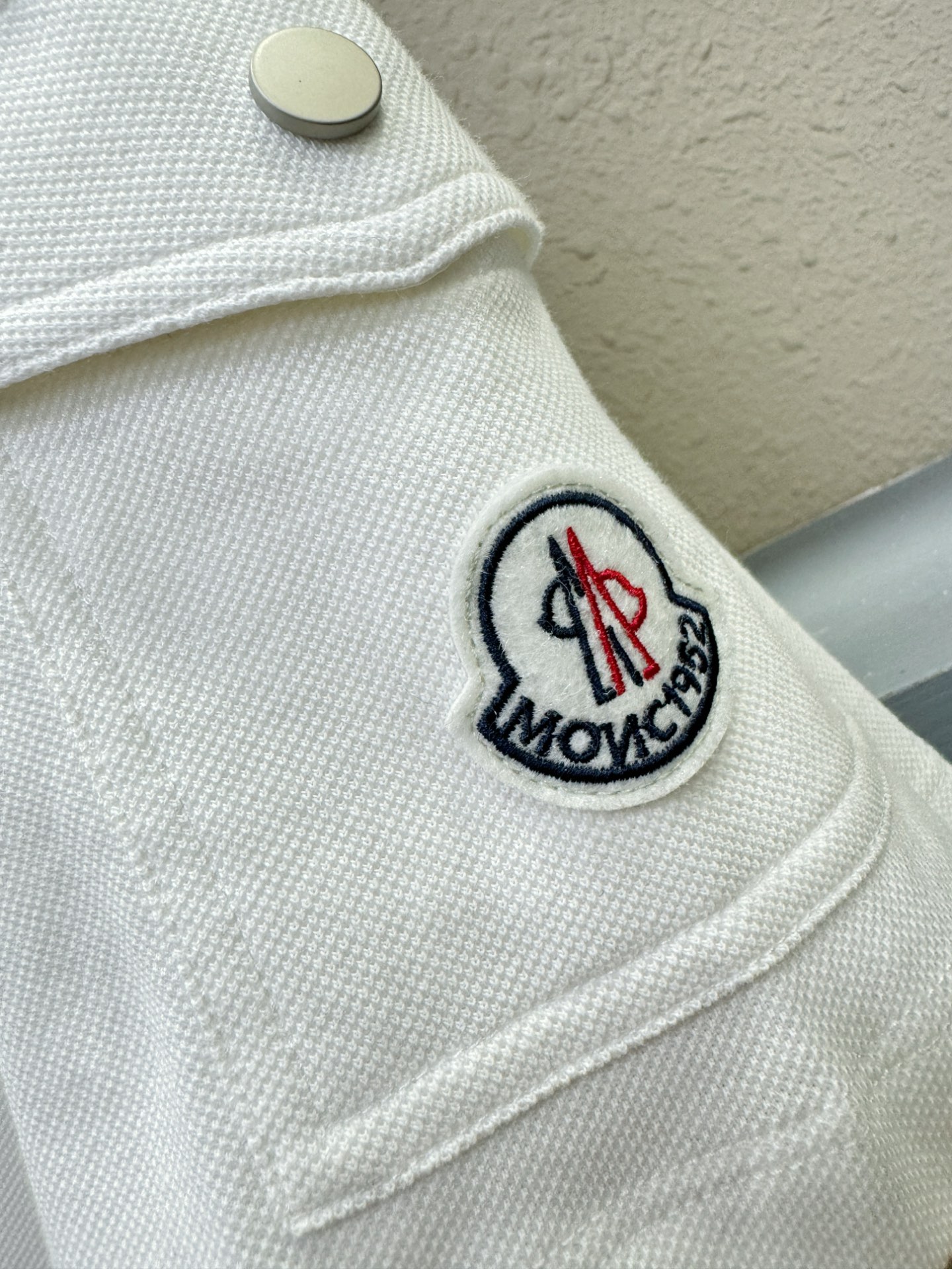 Moncler蒙口 2025官方春夏新款 专柜同步上市 男士翻领短袖POLO衫，高端主线系列，进口珠地丝