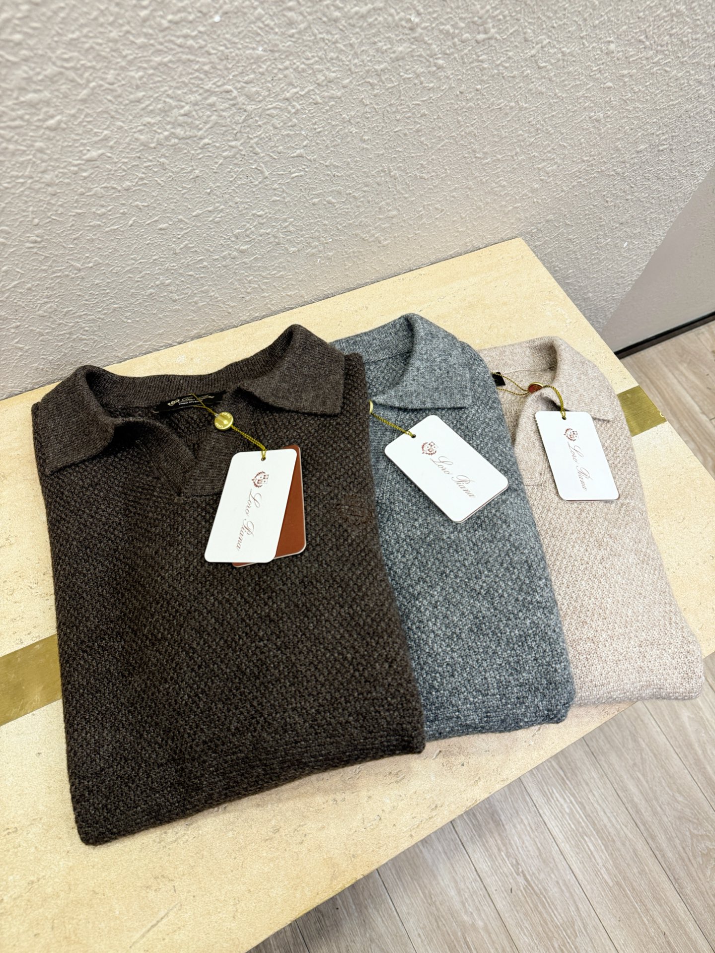 Loro Piana诺悠翩雅 新品爆款 2025秋冬新品羊毛毛衣 胸前品牌Golo刺绣🪡经典简约大气品牌