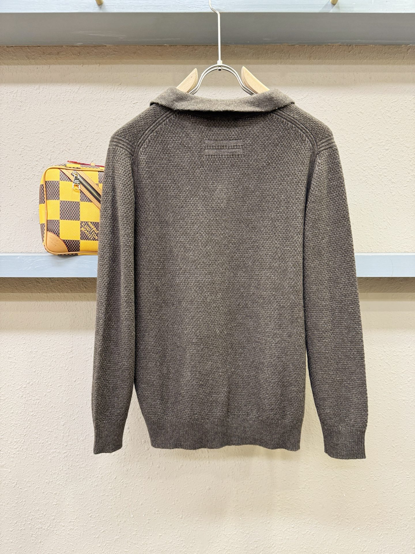 Loro Piana诺悠翩雅 新品爆款 2025秋冬新品羊毛毛衣 胸前品牌Golo刺绣🪡经典简约大气品牌