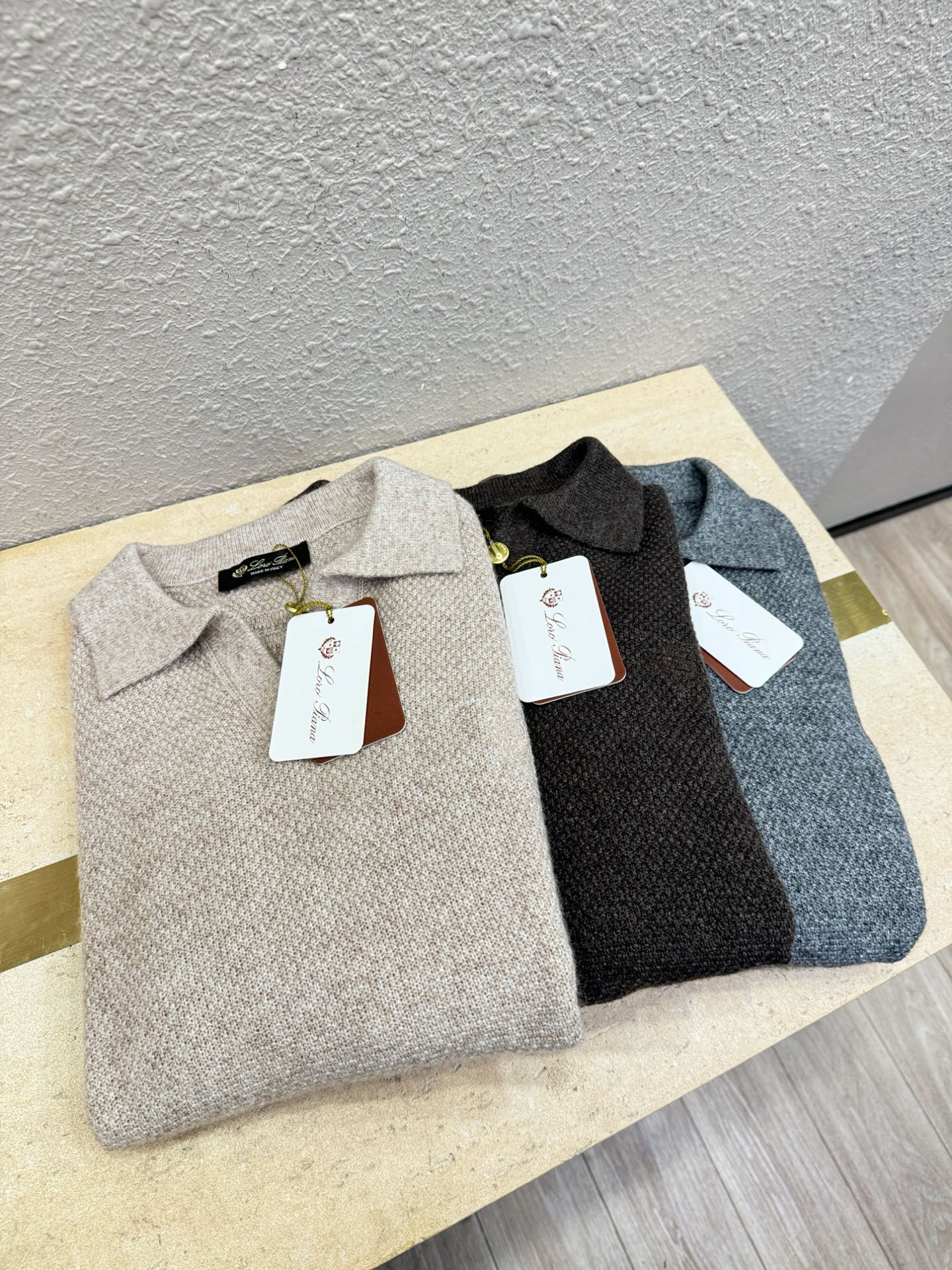 Loro Piana诺悠翩雅 新品爆款 2025秋冬新品羊毛毛衣 胸前品牌Golo刺绣🪡经典简约大气品牌