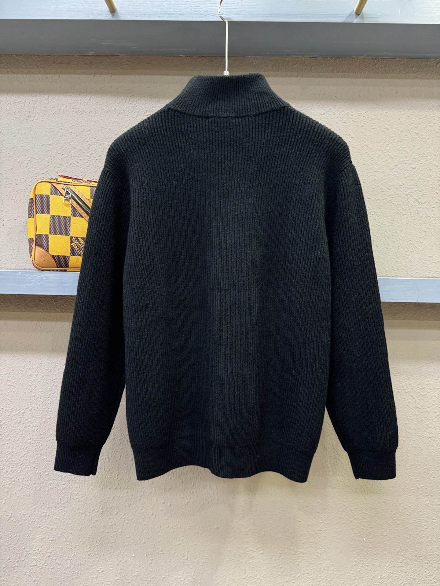 Loro Piana诺悠翩雅 新品爆款 2025秋冬新品拉链羊毛毛衣 胸前品牌Golo刺绣🪡经典简约大气