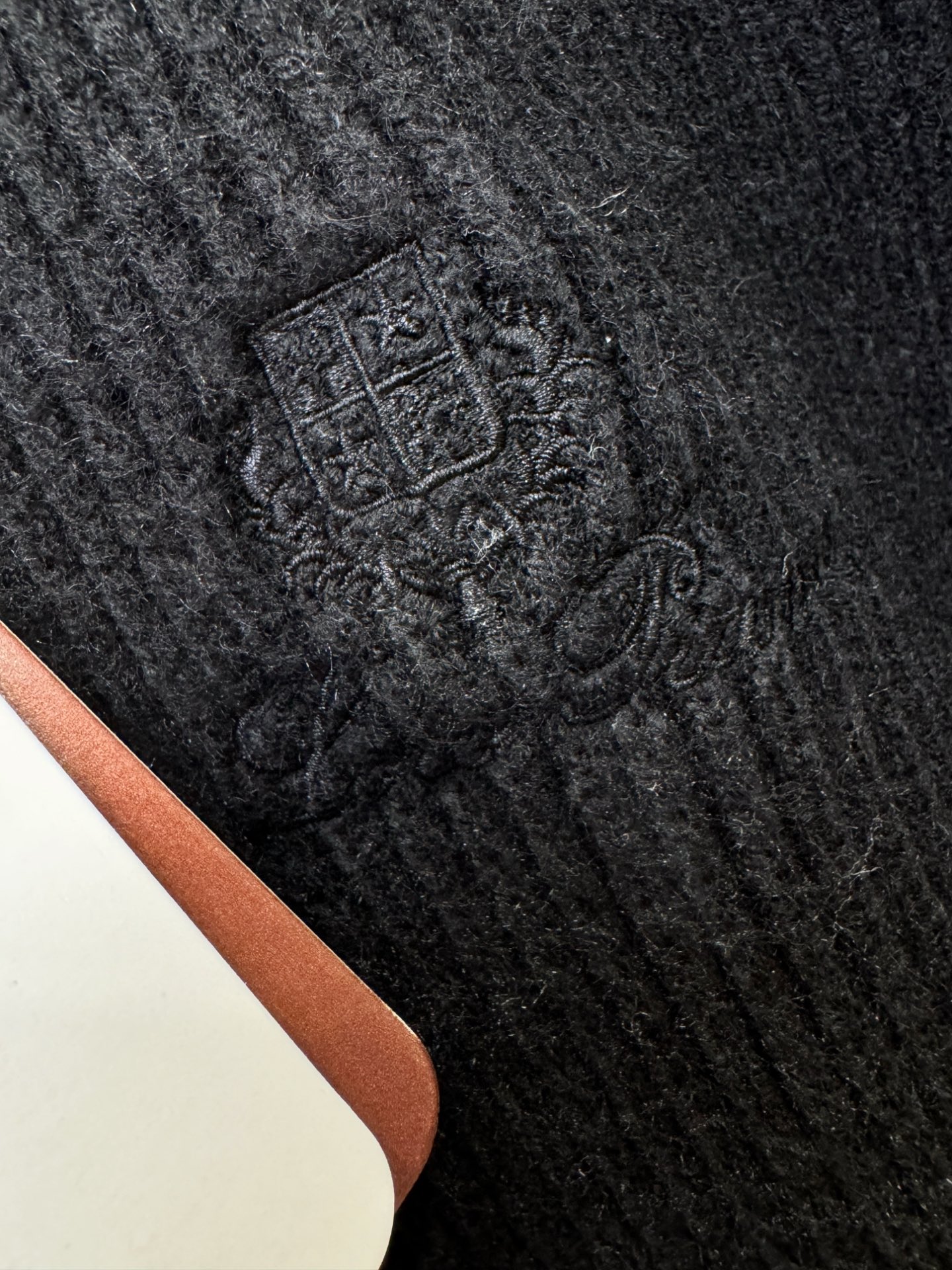 Loro Piana诺悠翩雅 新品爆款 2025秋冬新品拉链羊毛毛衣 胸前品牌Golo刺绣🪡经典简约大气