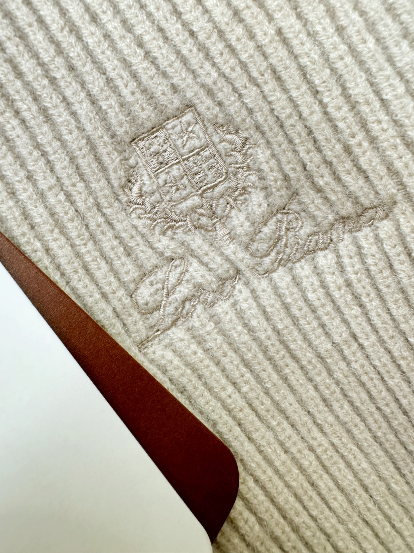 Loro Piana诺悠翩雅 新品爆款 2025秋冬新品拉链羊毛毛衣 胸前品牌Golo刺绣🪡经典简约大气