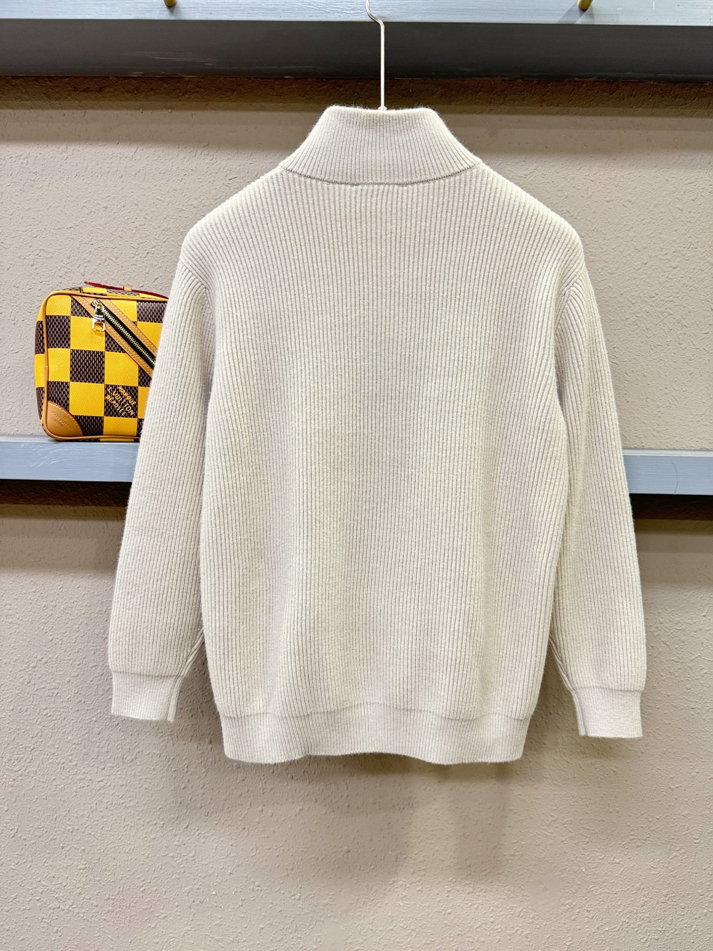 Loro Piana诺悠翩雅 新品爆款 2025秋冬新品拉链羊毛毛衣 胸前品牌Golo刺绣🪡经典简约大气