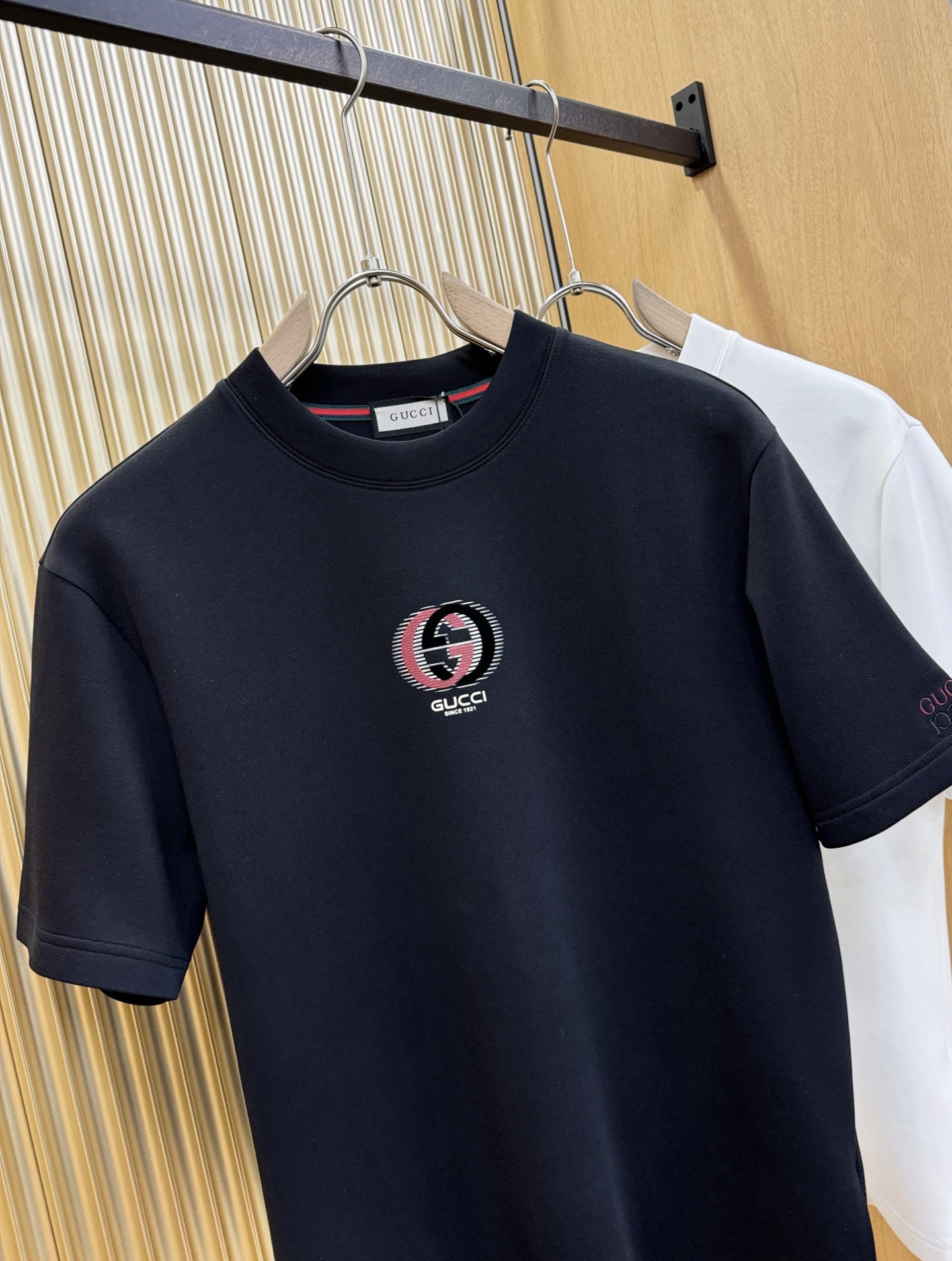 Gucci古奇 顶级品质 2025秋冬新品短袖！原版定制面料，手感柔软。顶级进口私货，时尚设计潮流短袖，