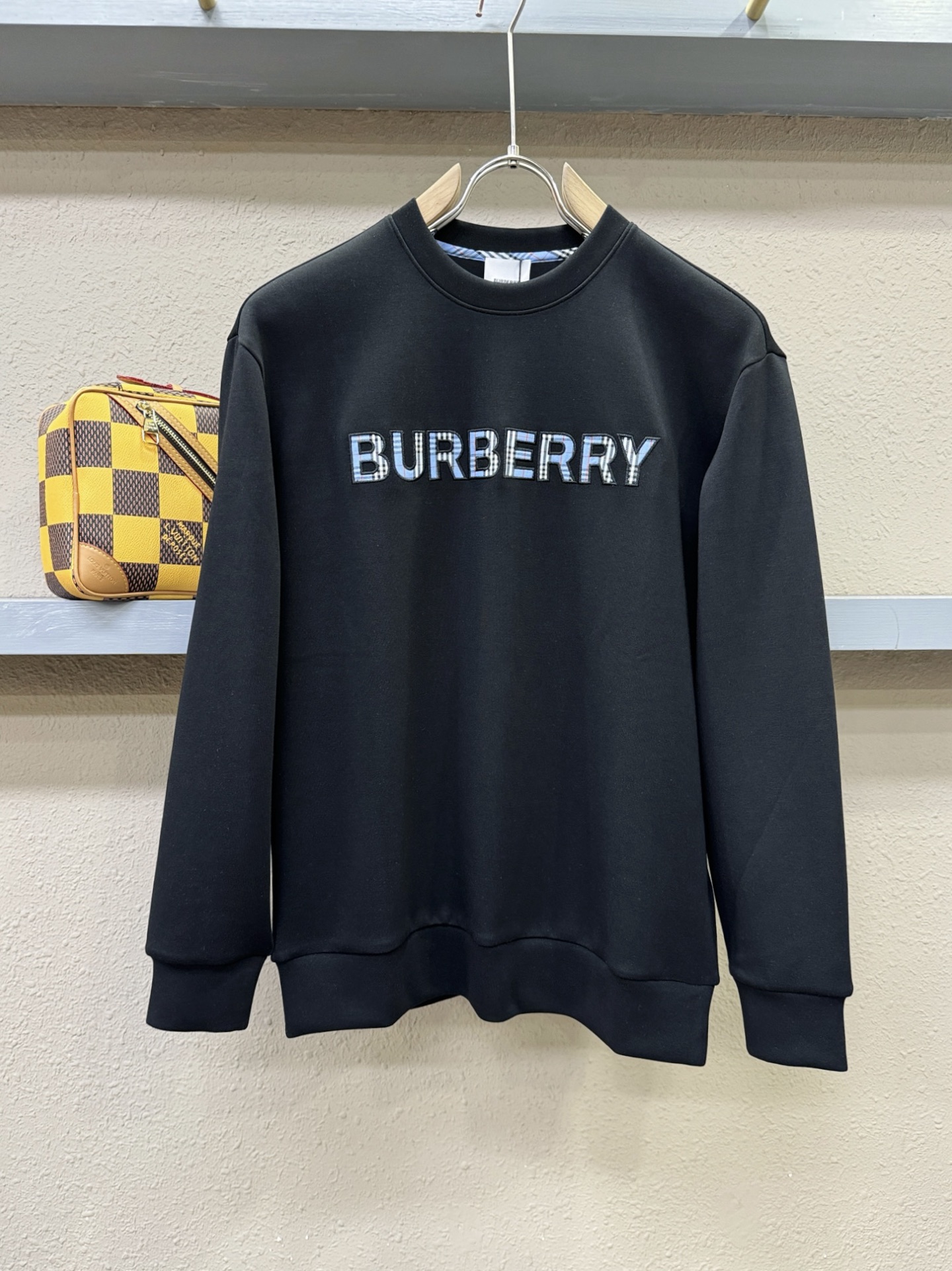 BURBERRY巴宝莉 2025ss秋季新品 长袖卫衣，经典Logo设计，百搭款 官网同步发售 定制面料