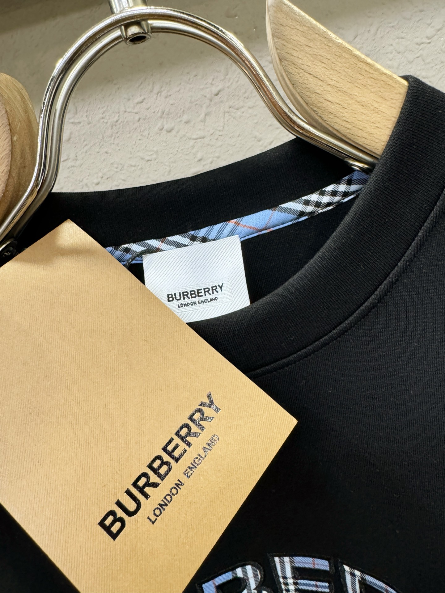 BURBERRY巴宝莉 2025ss秋季新品 长袖卫衣，经典Logo设计，百搭款 官网同步发售 定制面料