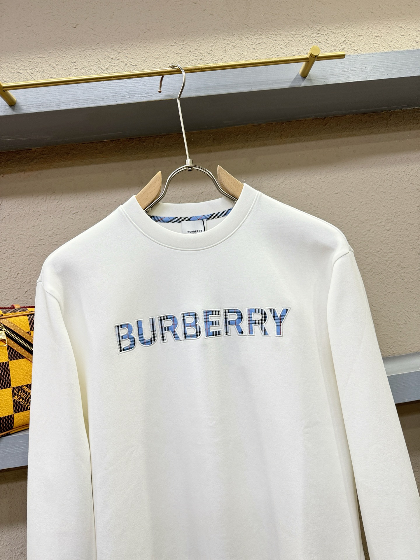 BURBERRY巴宝莉 2025ss秋季新品 长袖卫衣，经典Logo设计，百搭款 官网同步发售 定制面料