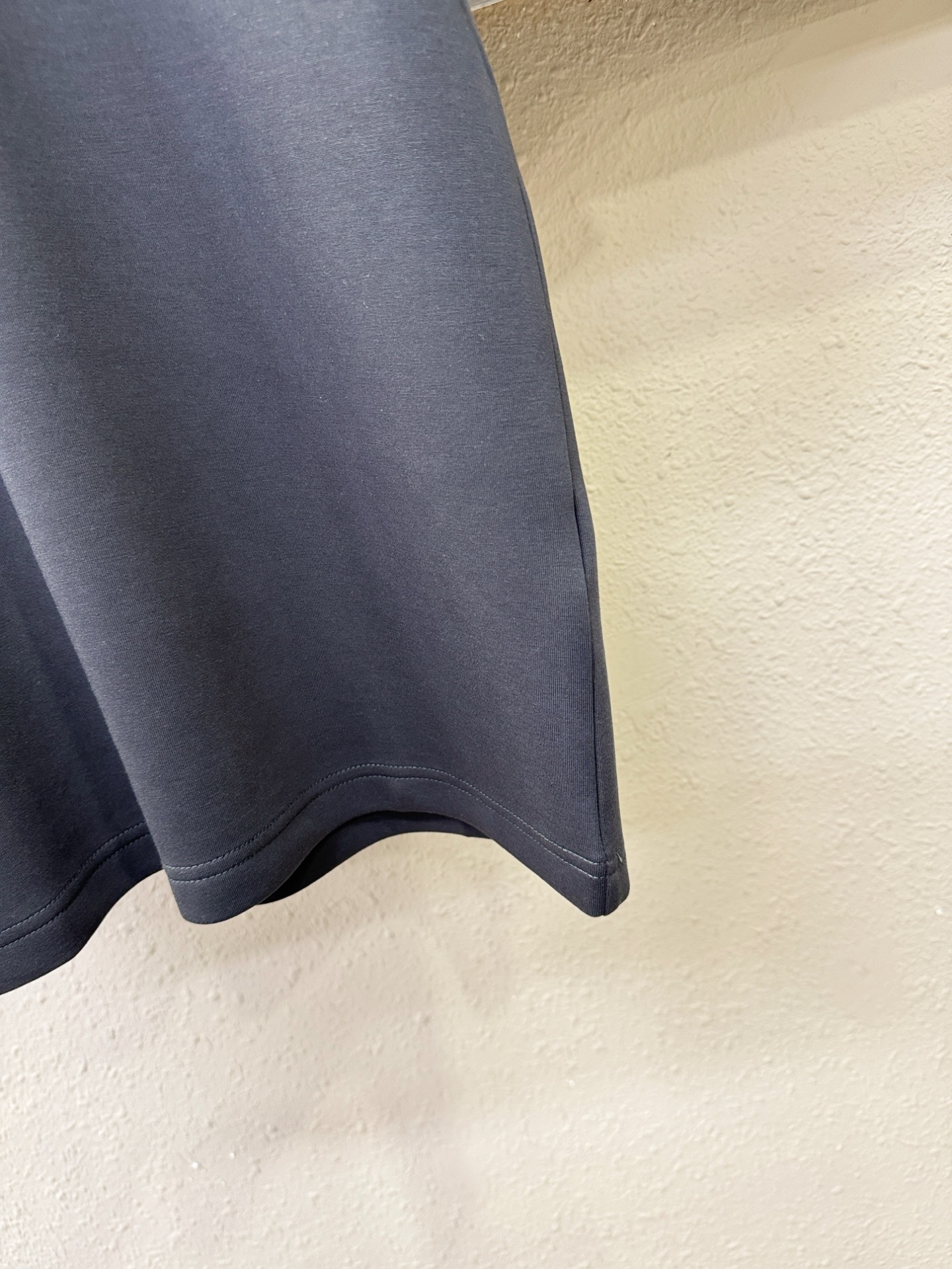 LOEWE罗意威 顶级品质 2025秋冬新品短袖！原版定制面料，手感柔软。顶级进口私货，时尚设计潮流短袖