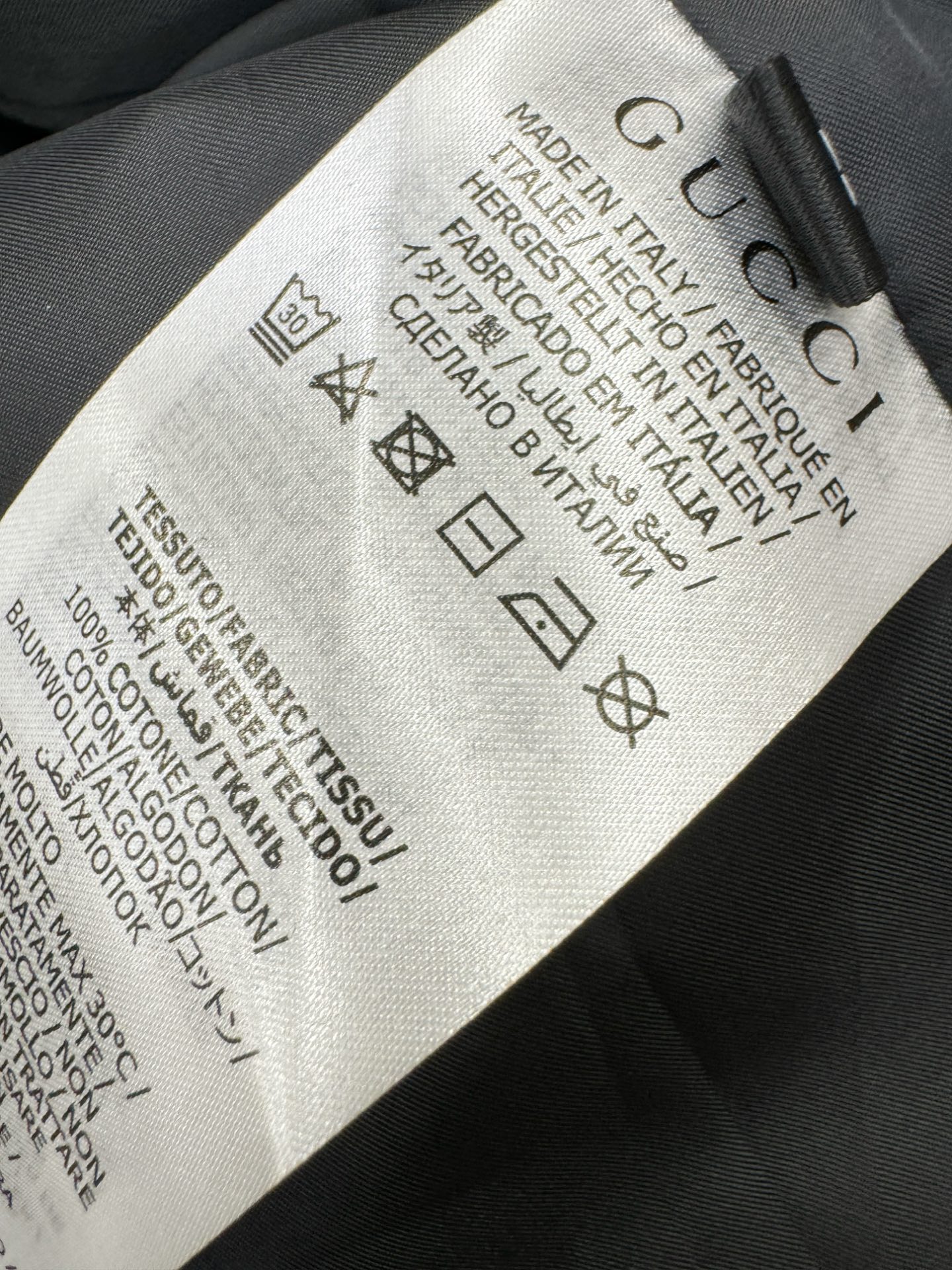 Gucci古奇 2025秋冬新款夹克外套，原单狠货 意大利进口面料时尚夹克外套。欧洲专柜同步，上身更随意