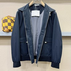 BC布鲁提 2025秋冬新款棉服夹克外套,内里加棉,原单狠货 意大利进口面料时尚夹克外套。加棉加厚 保暖 BC布鲁提 2025秋冬新款棉服夹克外套,内里加棉,原单狠货 意大利进口面料时尚夹克外套。加棉加厚 保暖