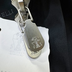 BC布鲁提 2025秋冬新款棉服夹克外套,内里加棉,原单狠货 意大利进口面料时尚夹克外套。加棉加厚 保暖 BC布鲁提 2025秋冬新款棉服夹克外套,内里加棉,原单狠货 意大利进口面料时尚夹克外套。加棉加厚 保暖