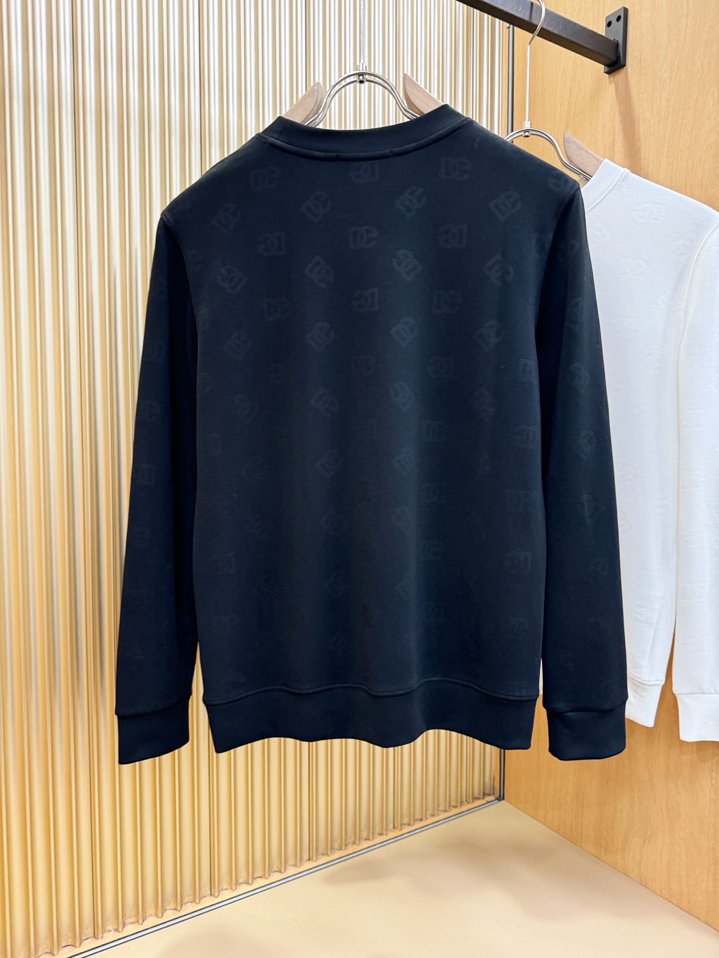 DG杜嘉班纳 顶级品质 2025秋冬新品长袖！长绒棉长袖，采用长绒棉面料，手感柔软。顶级进口私货，时尚设