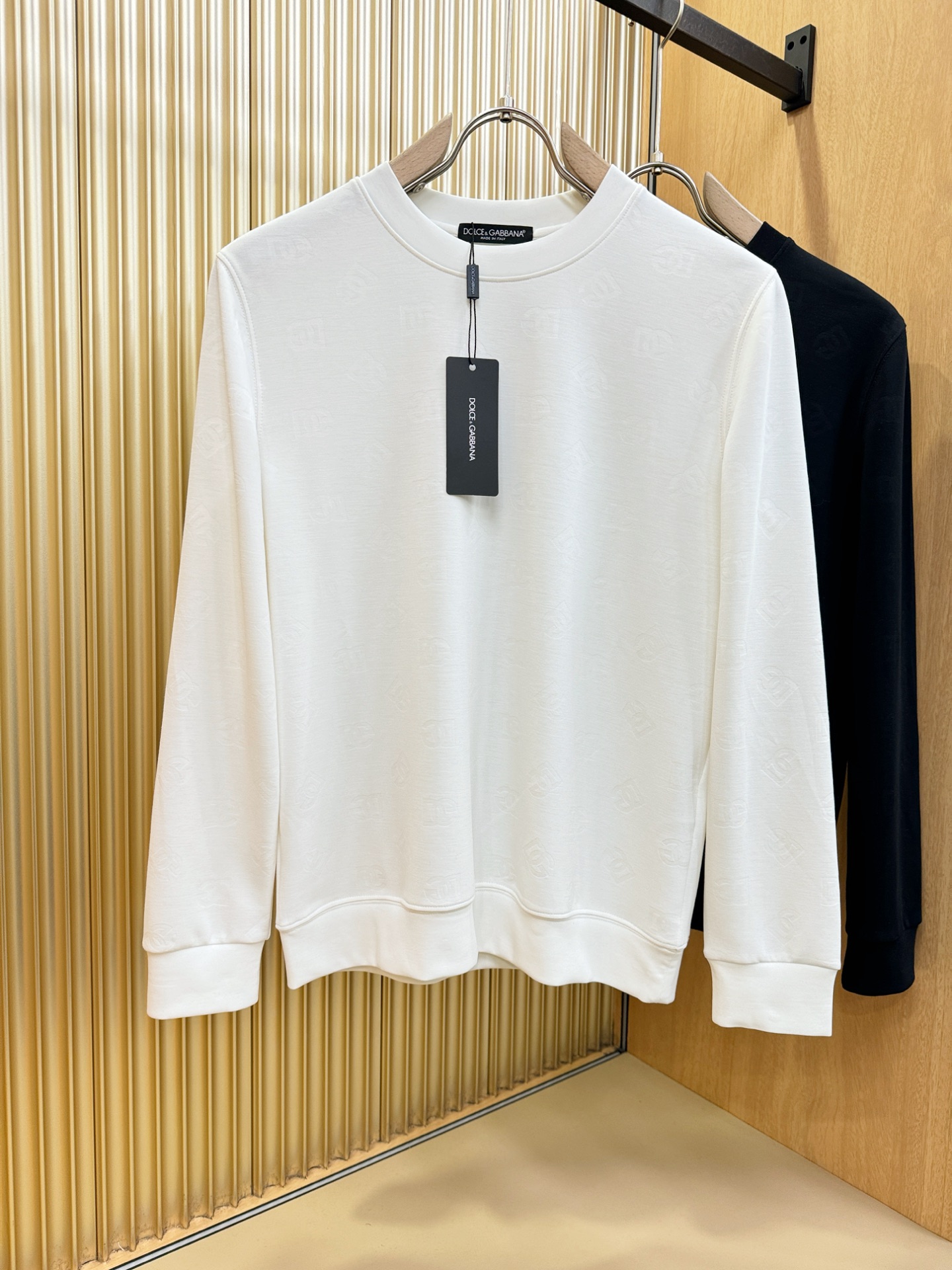 DG杜嘉班纳 顶级品质 2025秋冬新品长袖！长绒棉长袖，采用长绒棉面料，手感柔软。顶级进口私货，时尚设